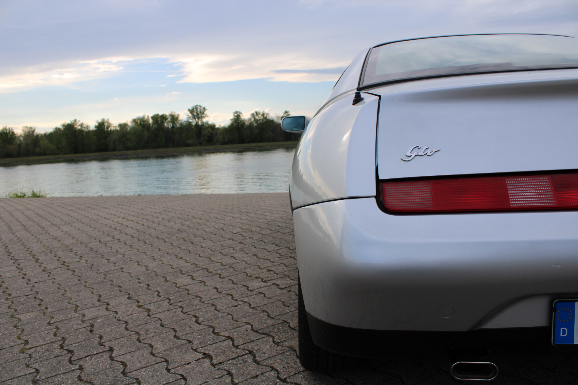 Alfa 916 GTV Jugend forscht.