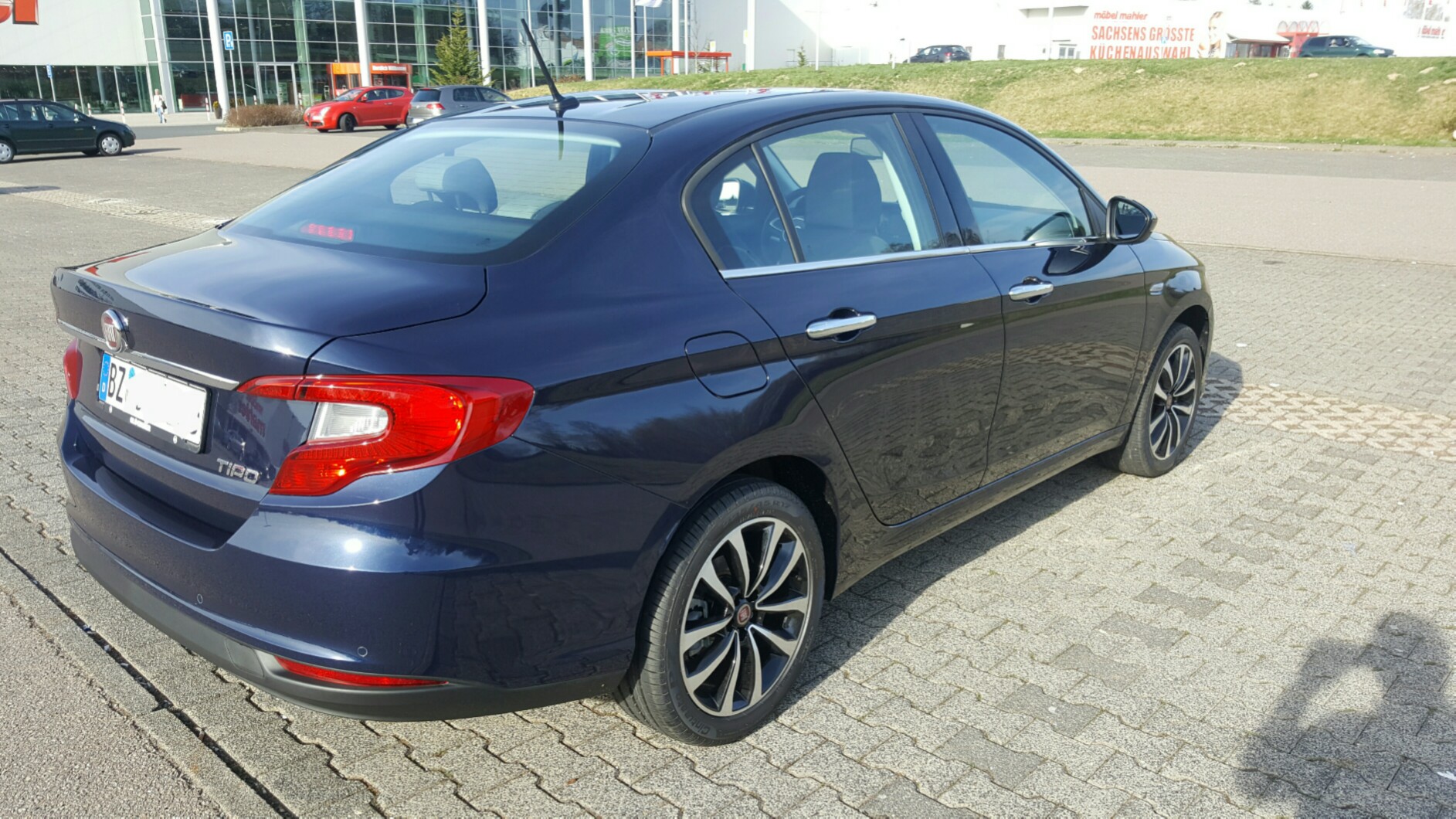 Noch ganz frisch und  neu.