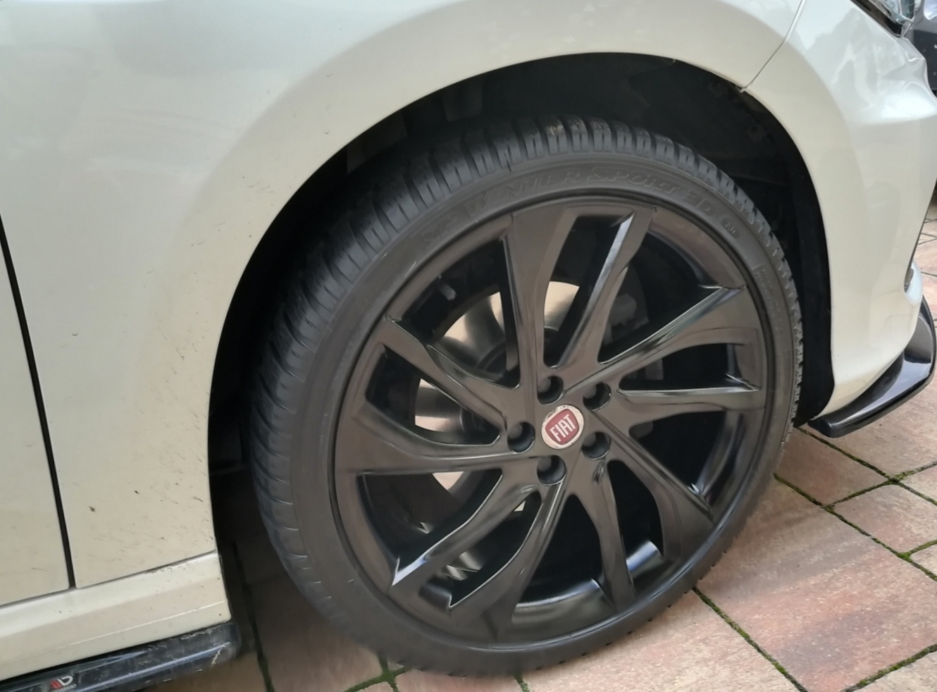 Ganz Schwarz, statt Diamant Finish