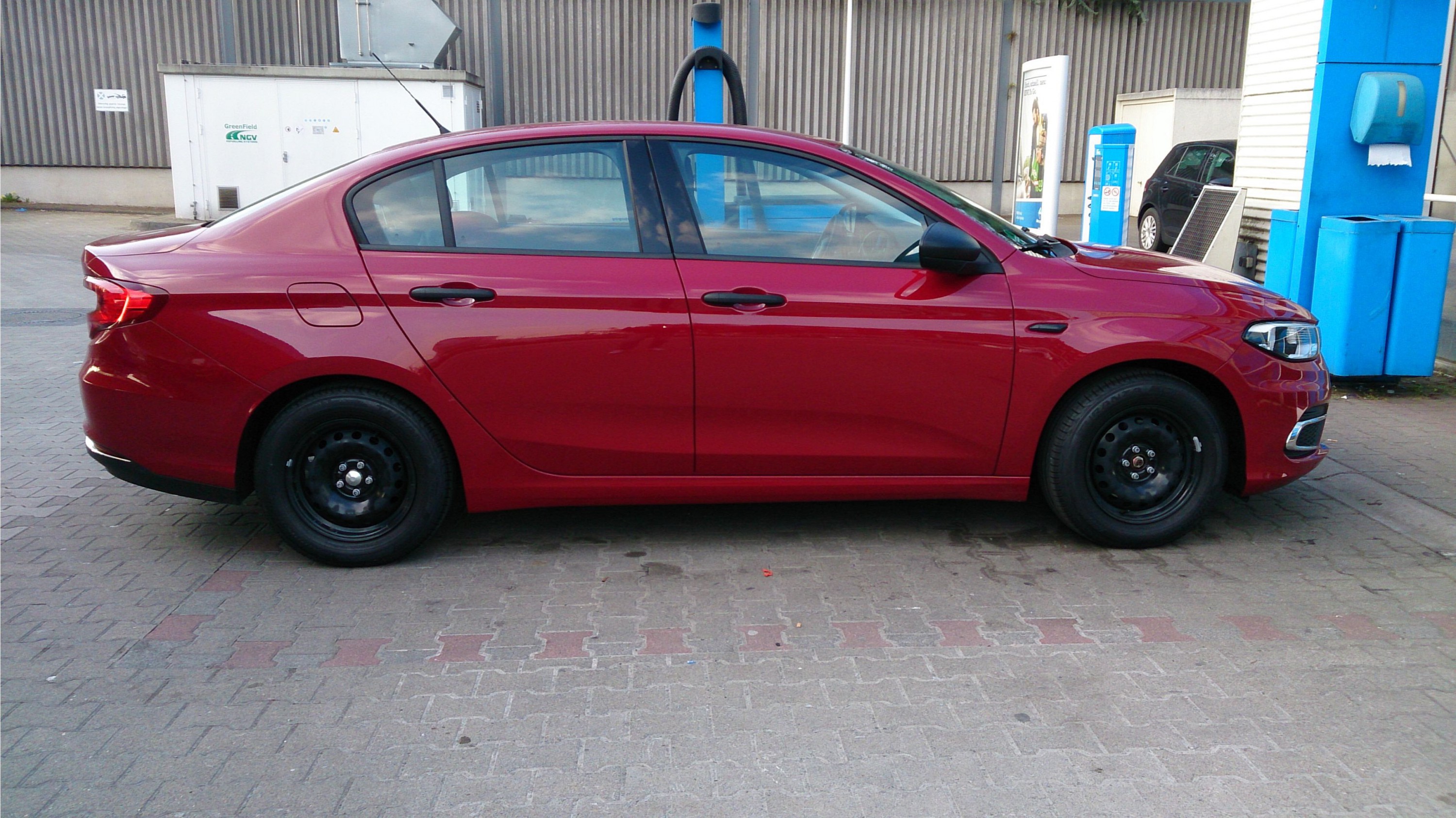 Tipo mit Eibach Federn, dezent tiefer