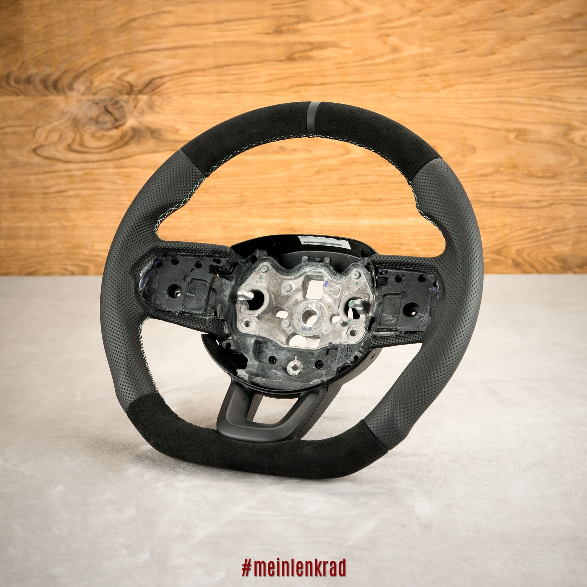 Heute gabs ein neues Lenkrad.