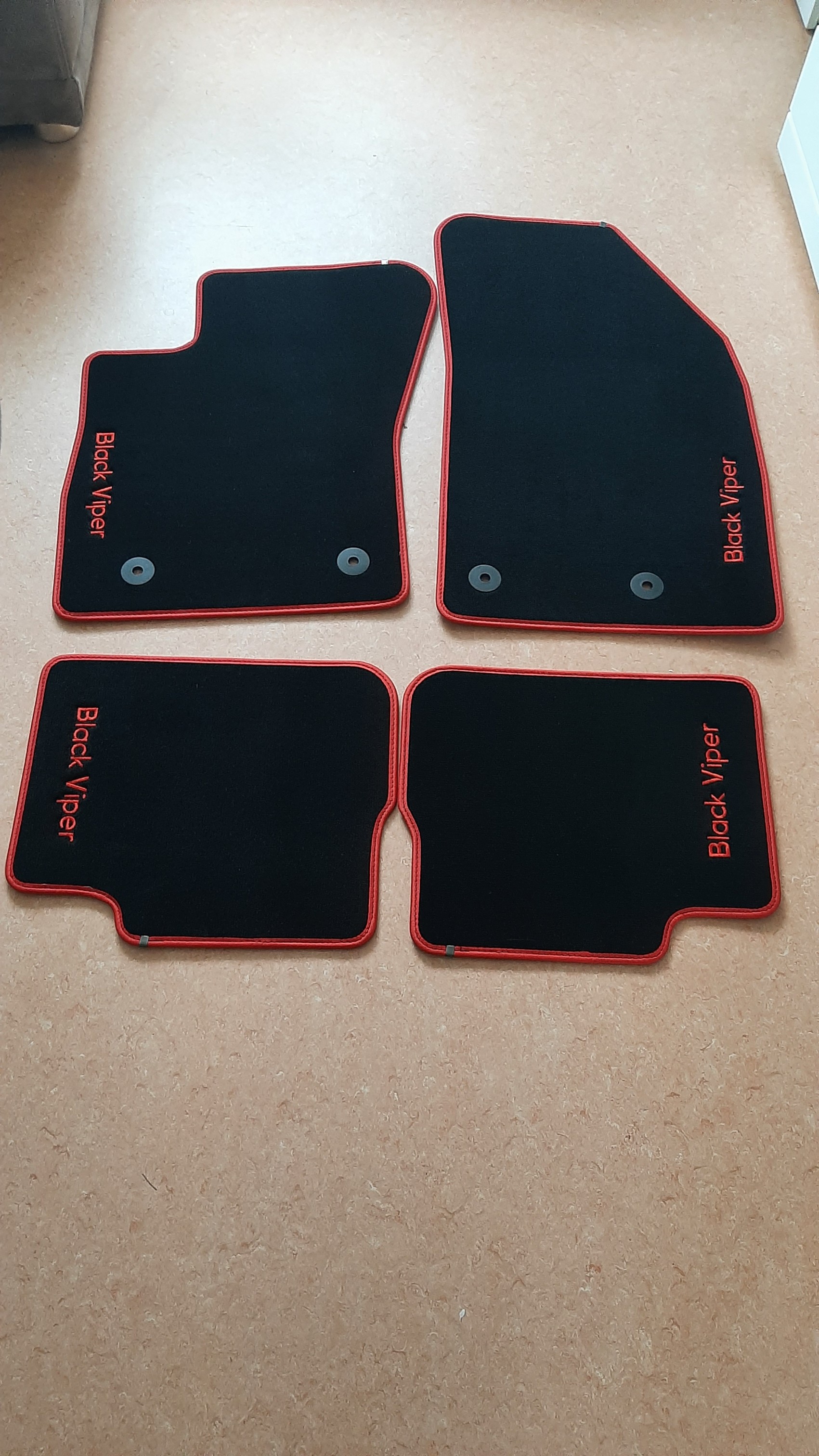 Neue Fußmatten sind da😍