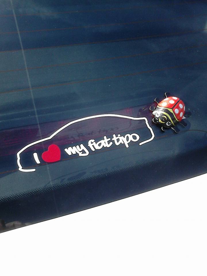 Flotte Käfer stehen auf Tipo