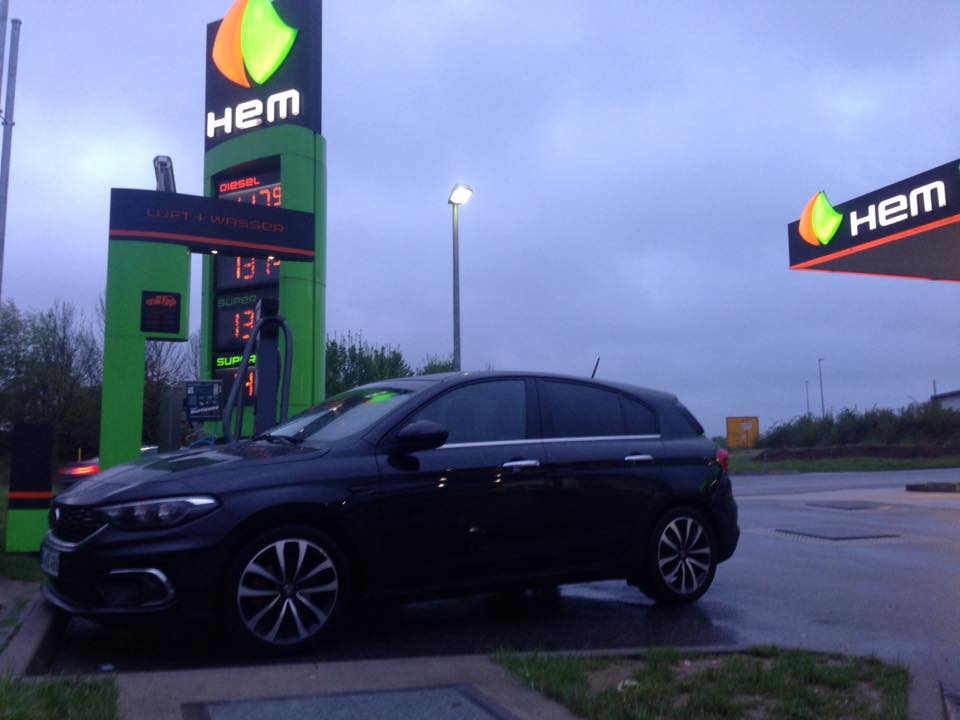 Kein schönes Wetter aber dafür ein schönes Auto ;)