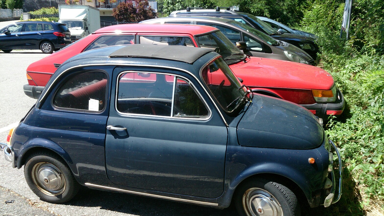 Knutschkugel trifft SAAB 900