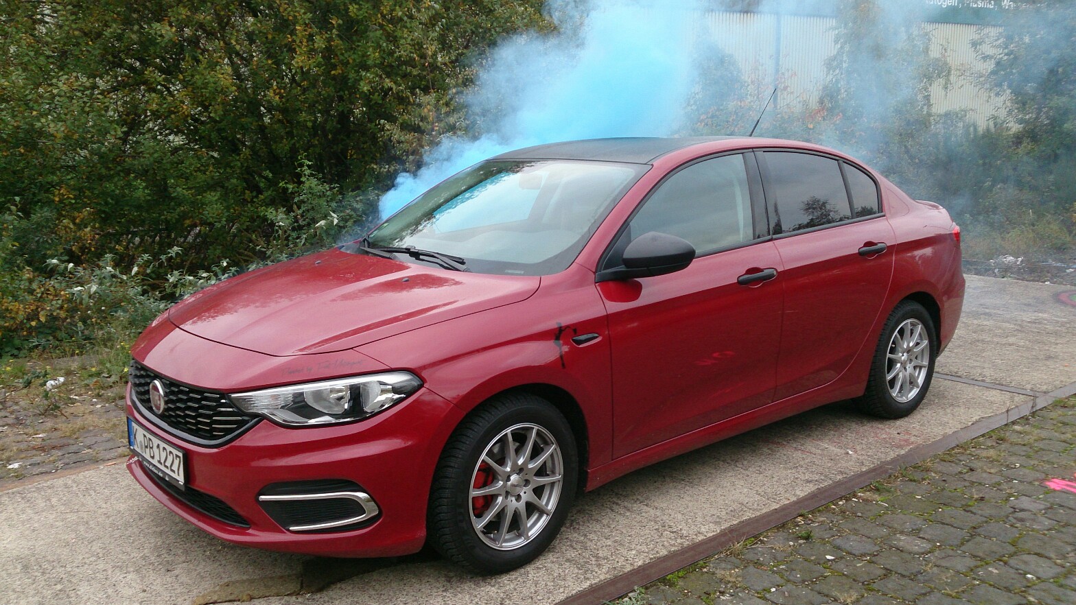 Heißer Schlitten, boah äh.