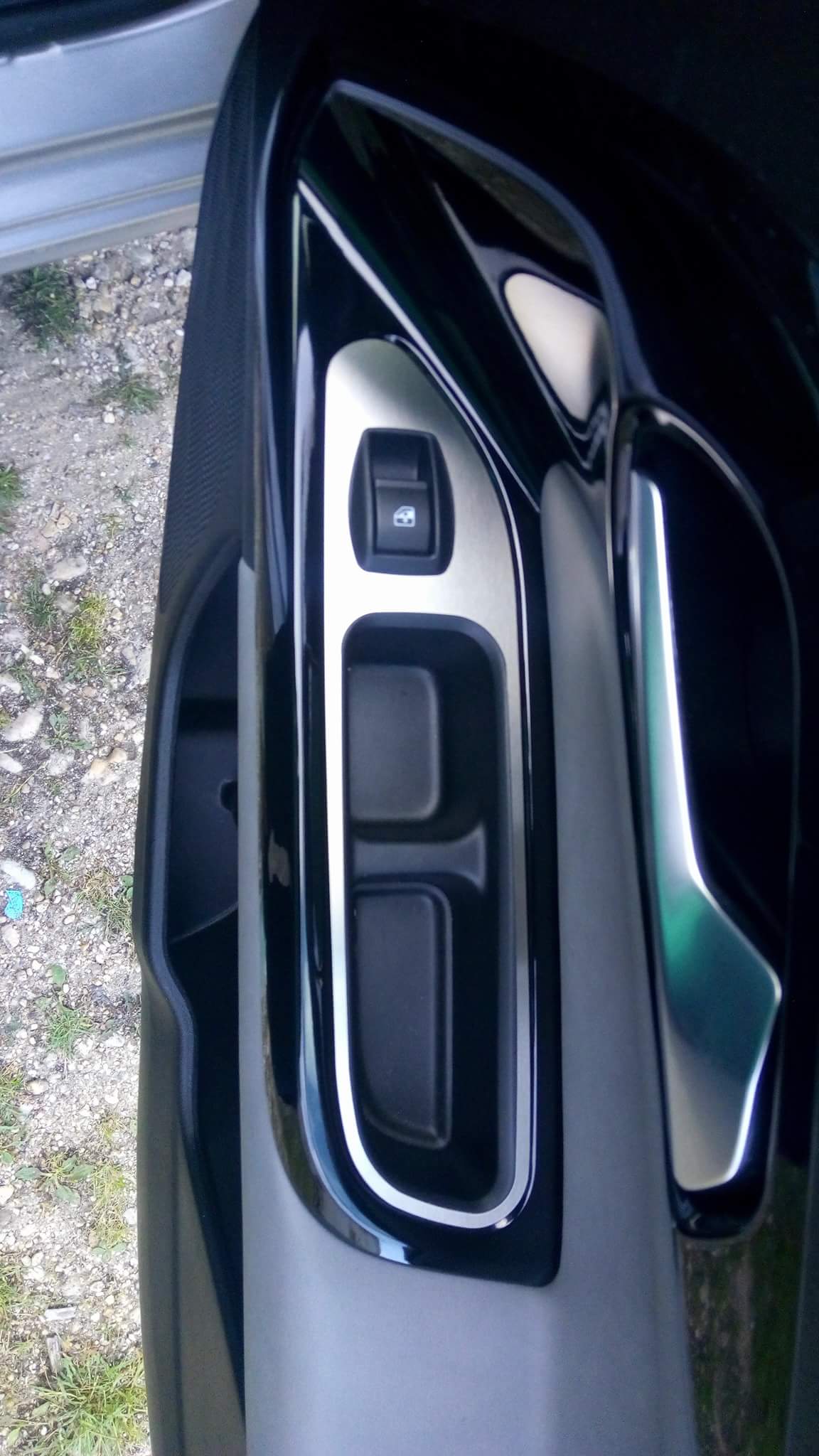 Paar verschönerungen mit 0,8mm geschliffenem Edelstah​l :)