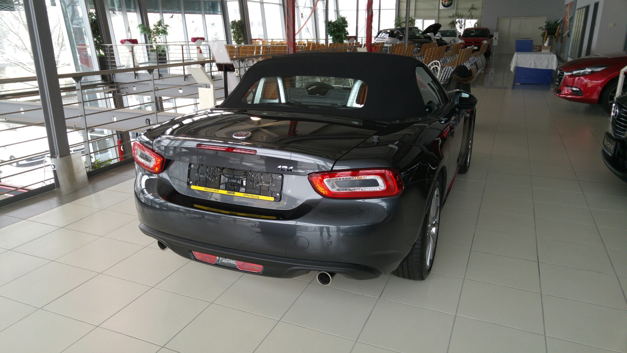 124 Spider