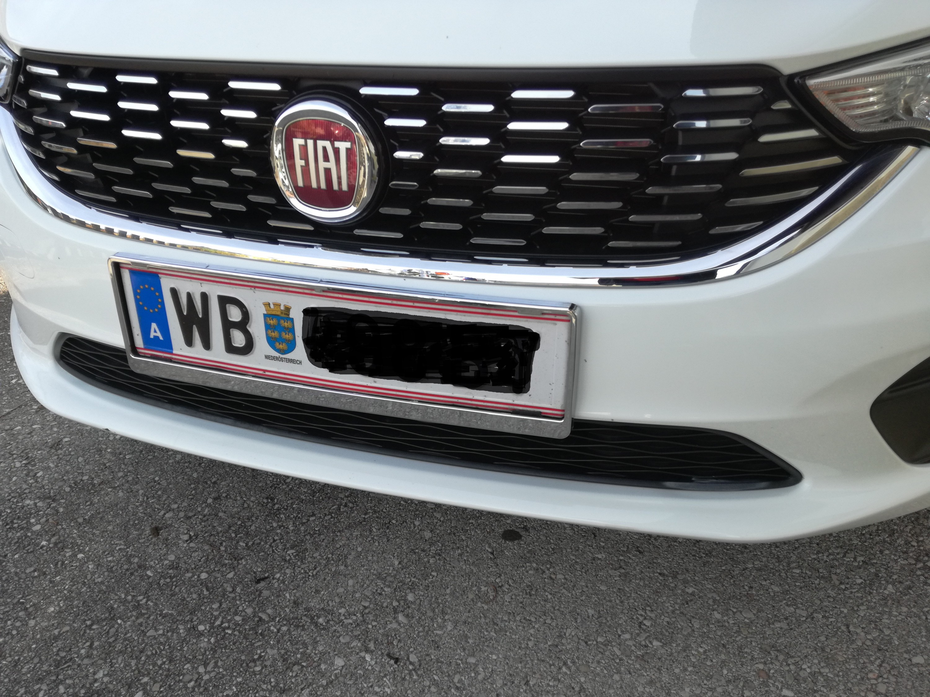 Kleine Veränderung Kennzeichentafel in Chrom!