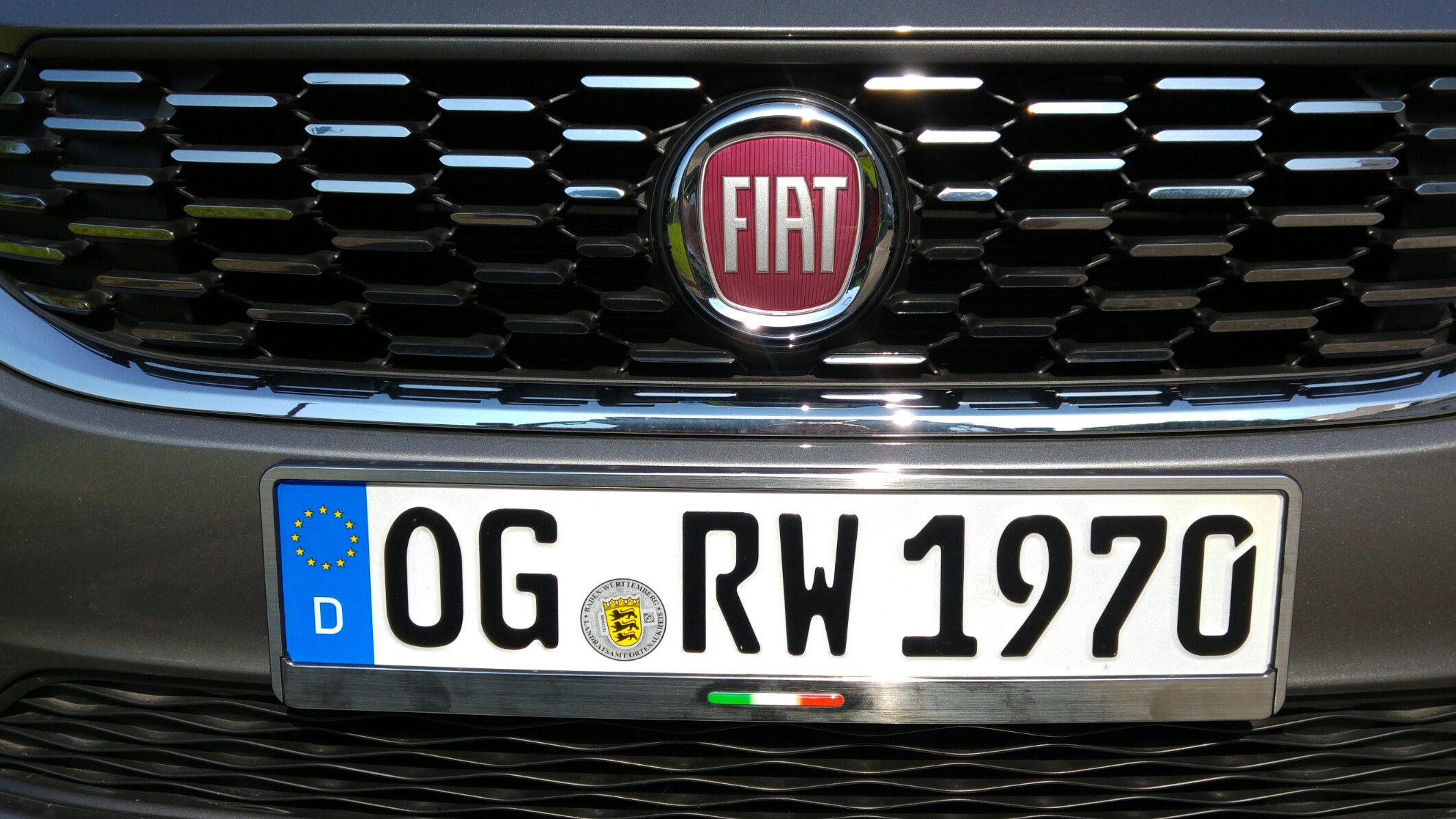 Des Königs neue Kleider äh Kennzeichenhalter