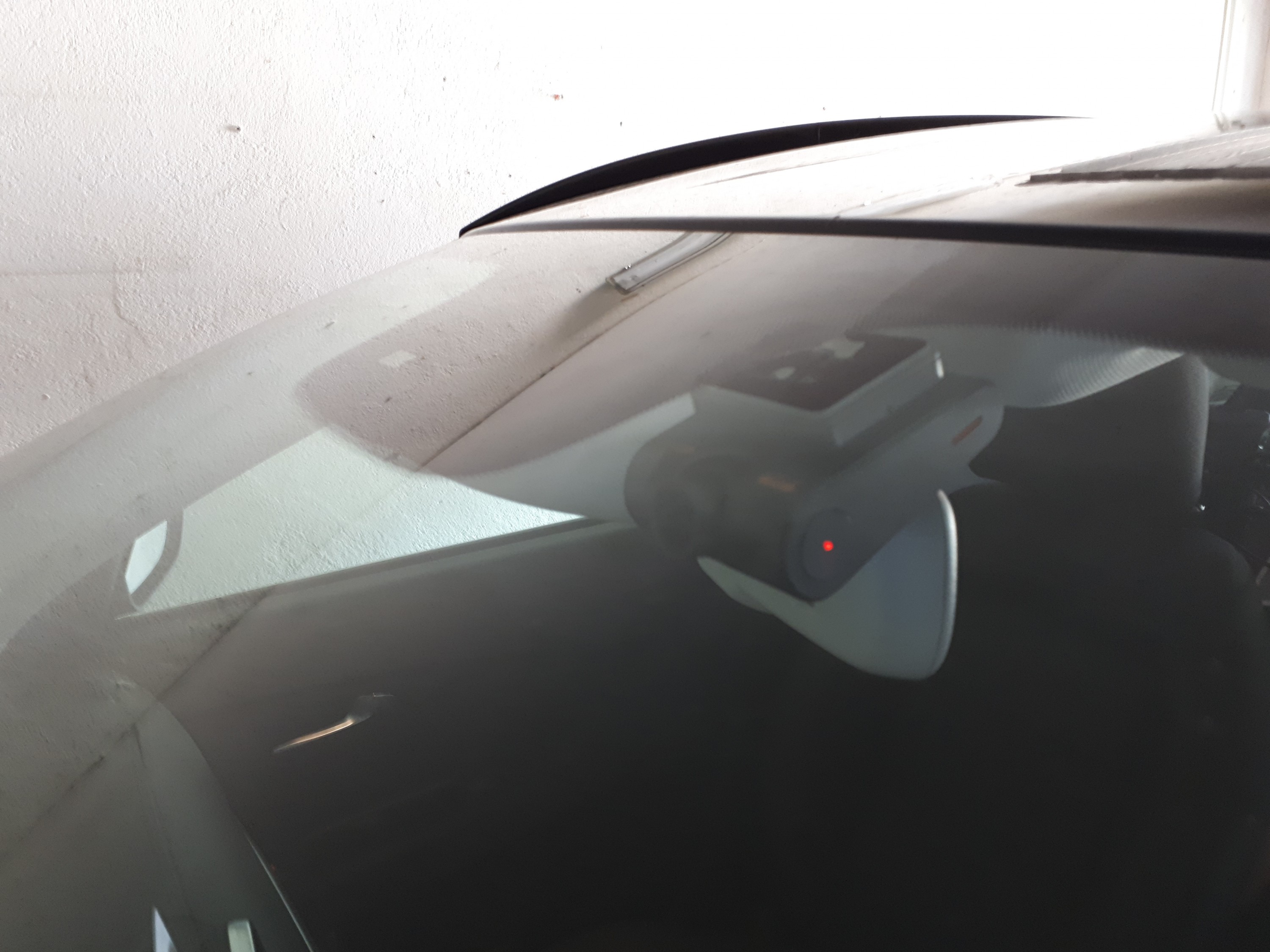 Dashcam auch angebaut ^^