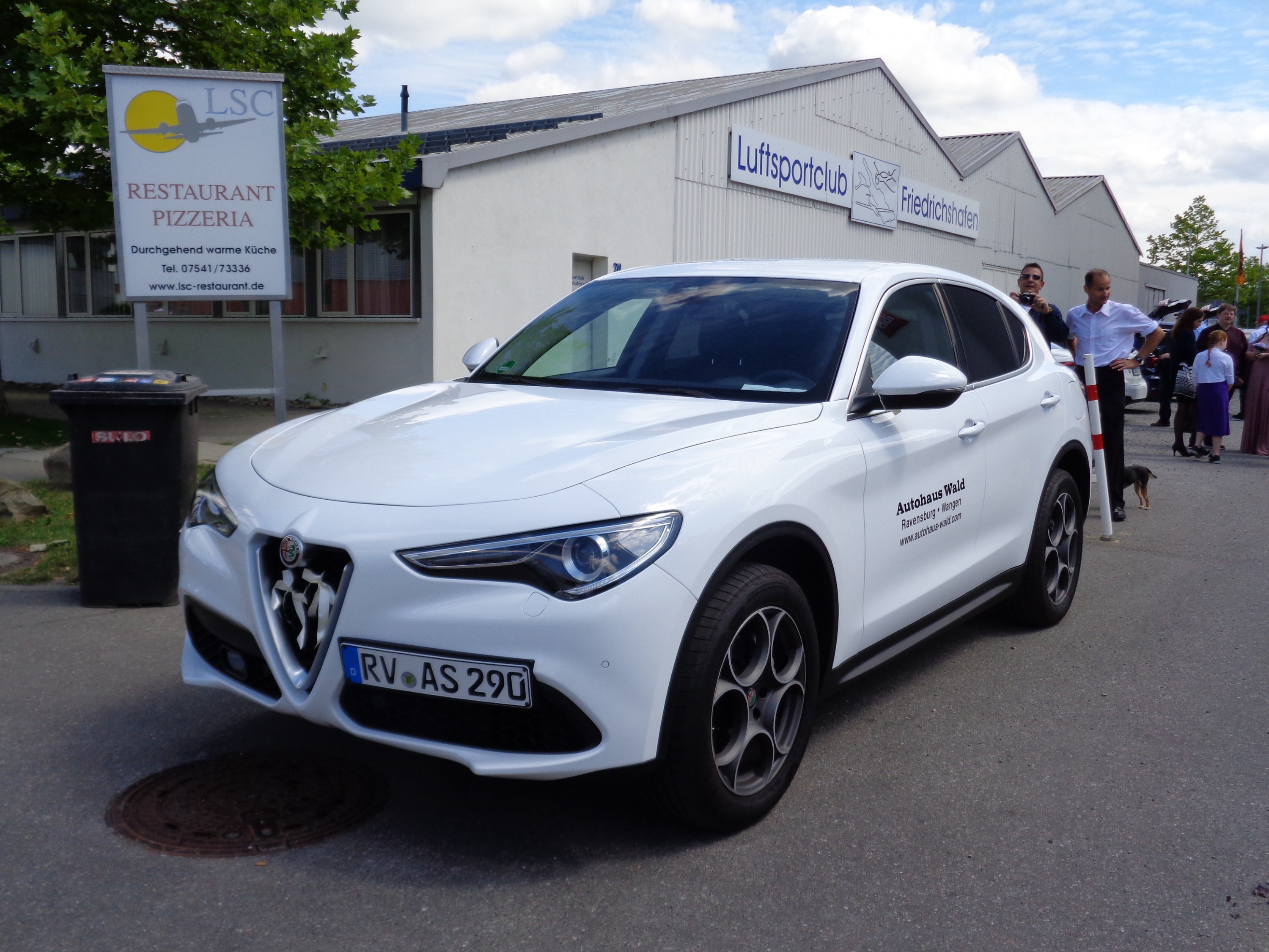 Auto´s auf dem Treffen in FN/RV