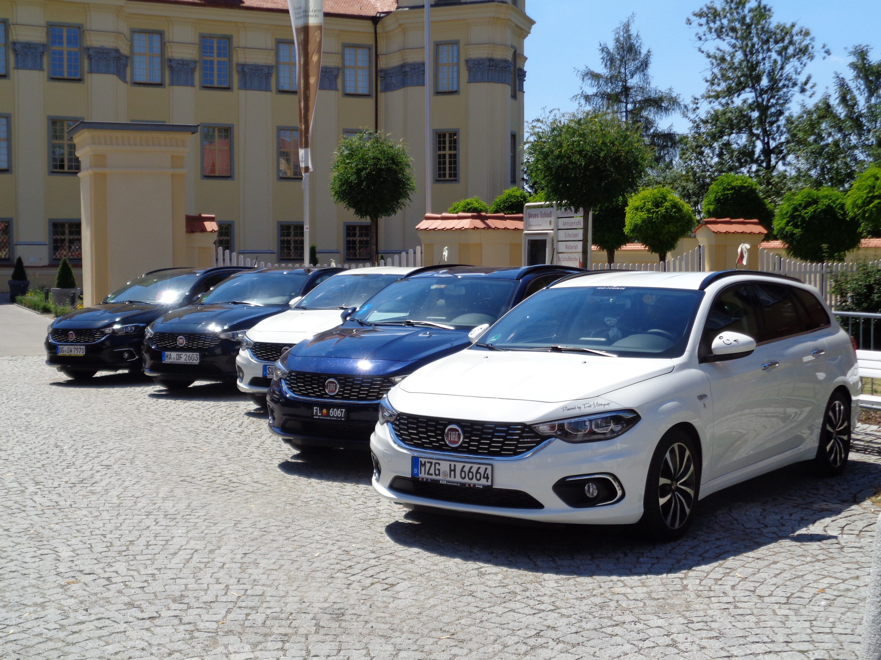 Auto´s auf dem Treffen in FN/RV