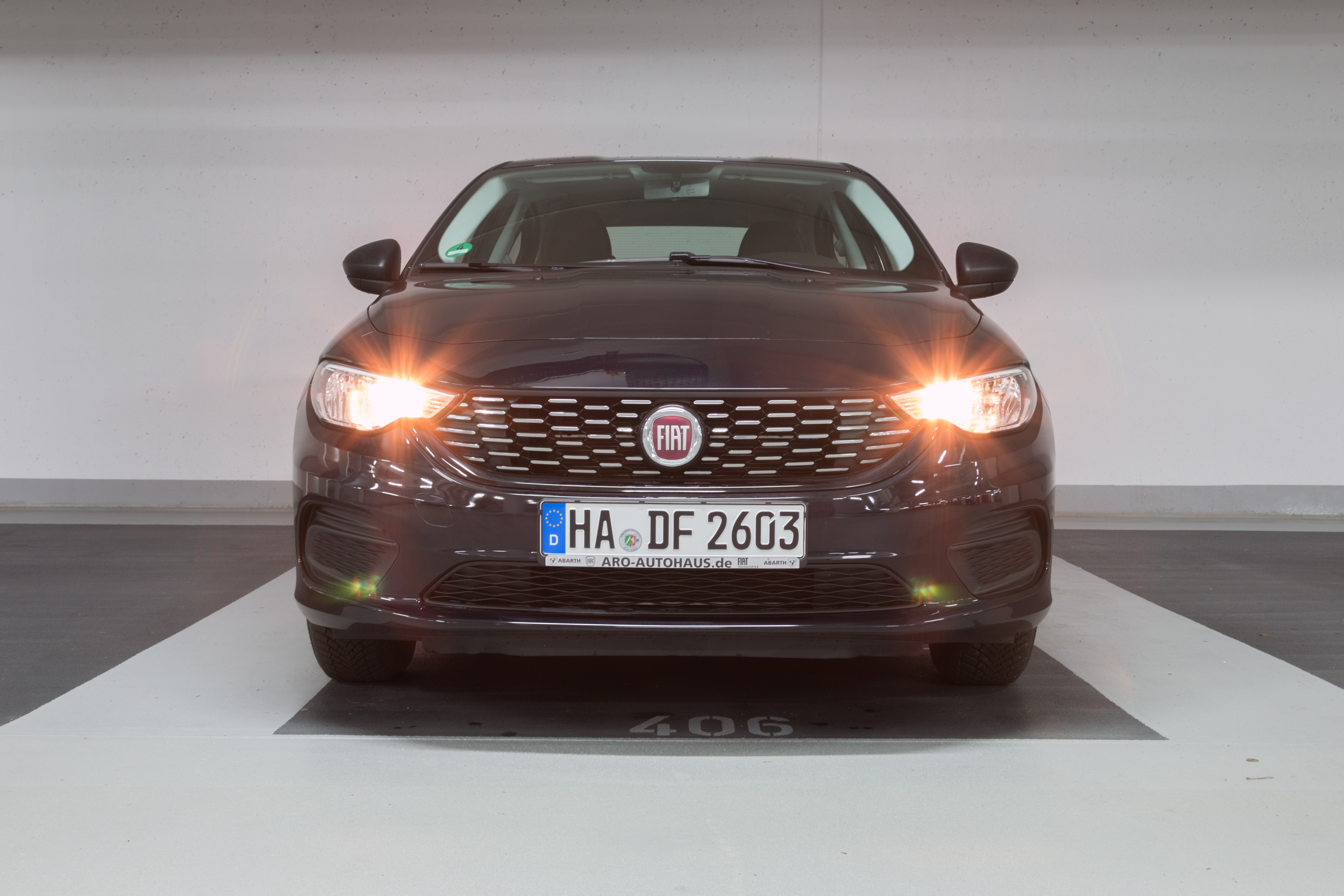 Das kalten Licht steht ihm gut :)