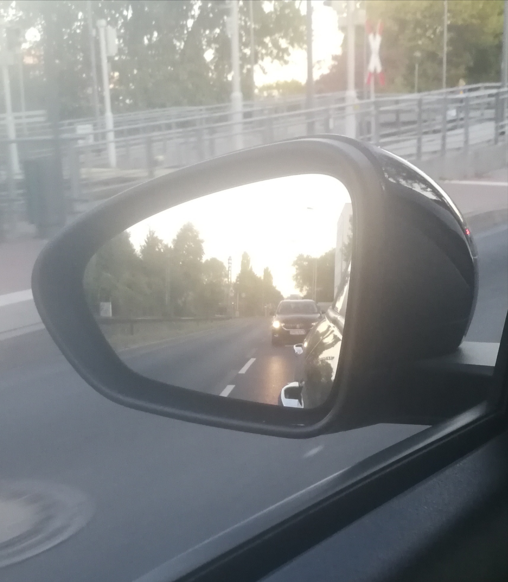 Kleines Autokorso in Frankfurt