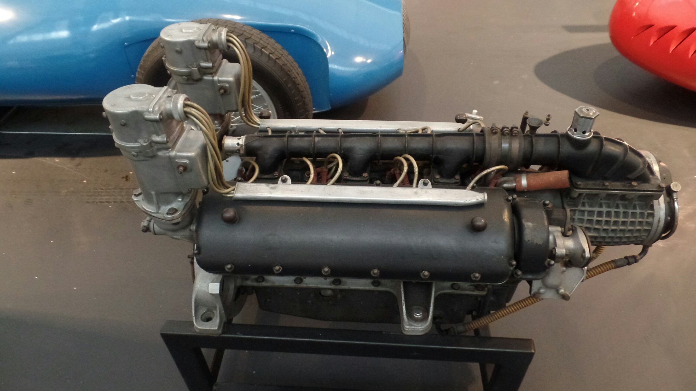 Ein kleiner Auszug der beeindruckenden Exponate aus der Schlumpf Sammlung "City de l'Automobile" in Mulhouse