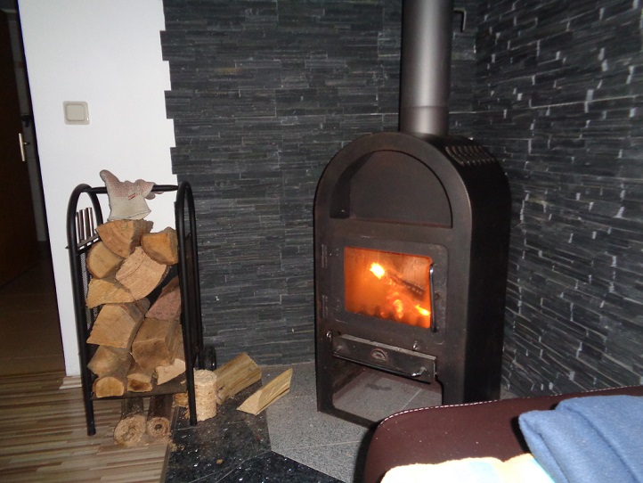 Hugo, der Schneemann passt auf...