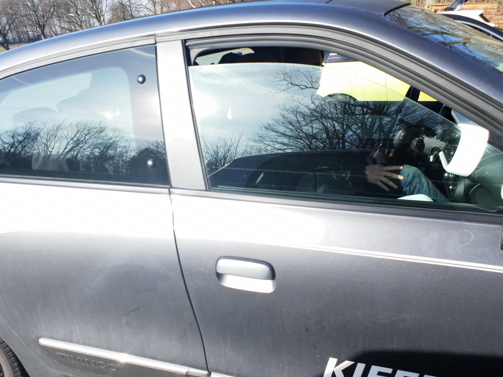 Wie viele Tipo Fahrer passen in einen twingo?