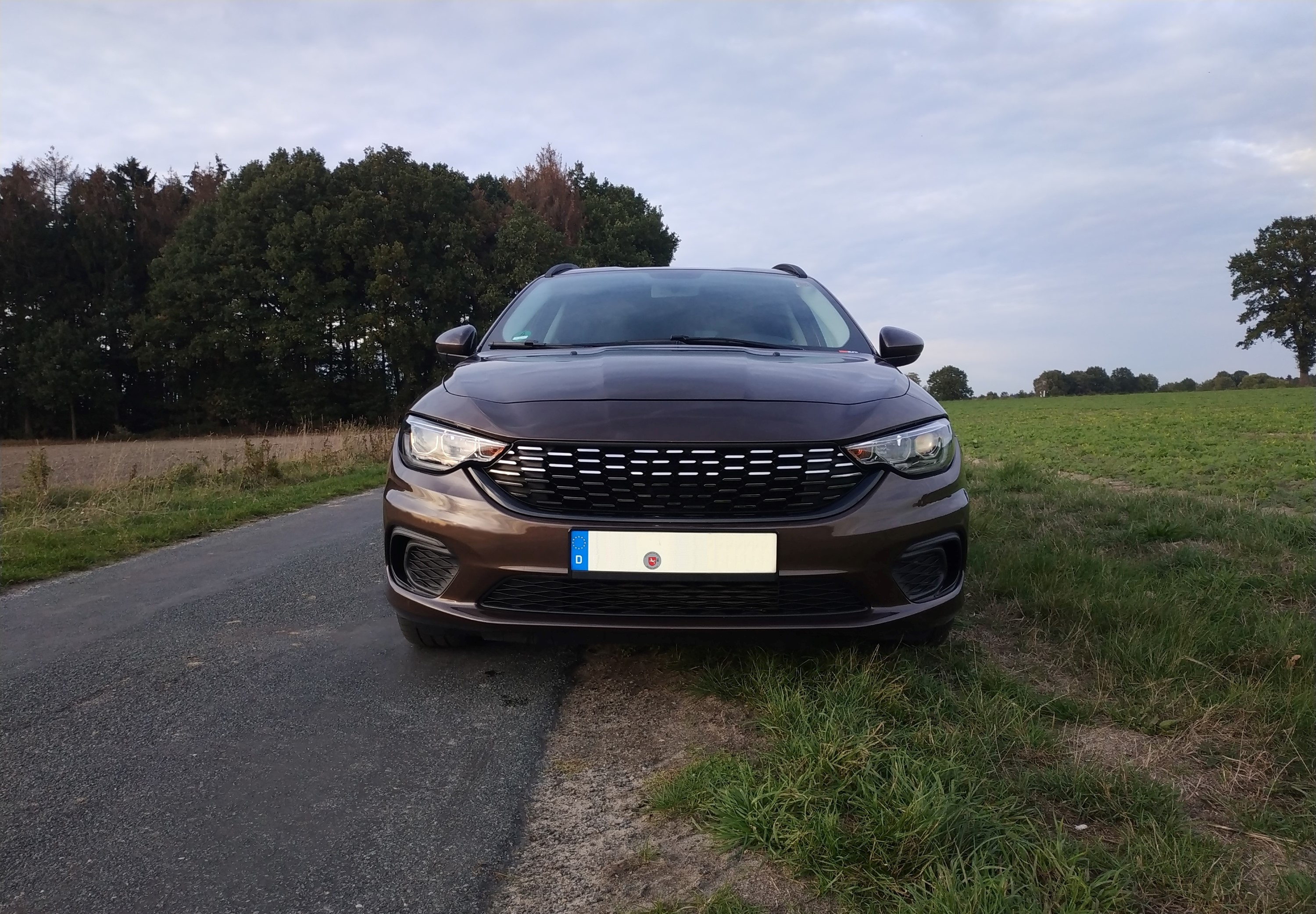 Leicht gecleante Front