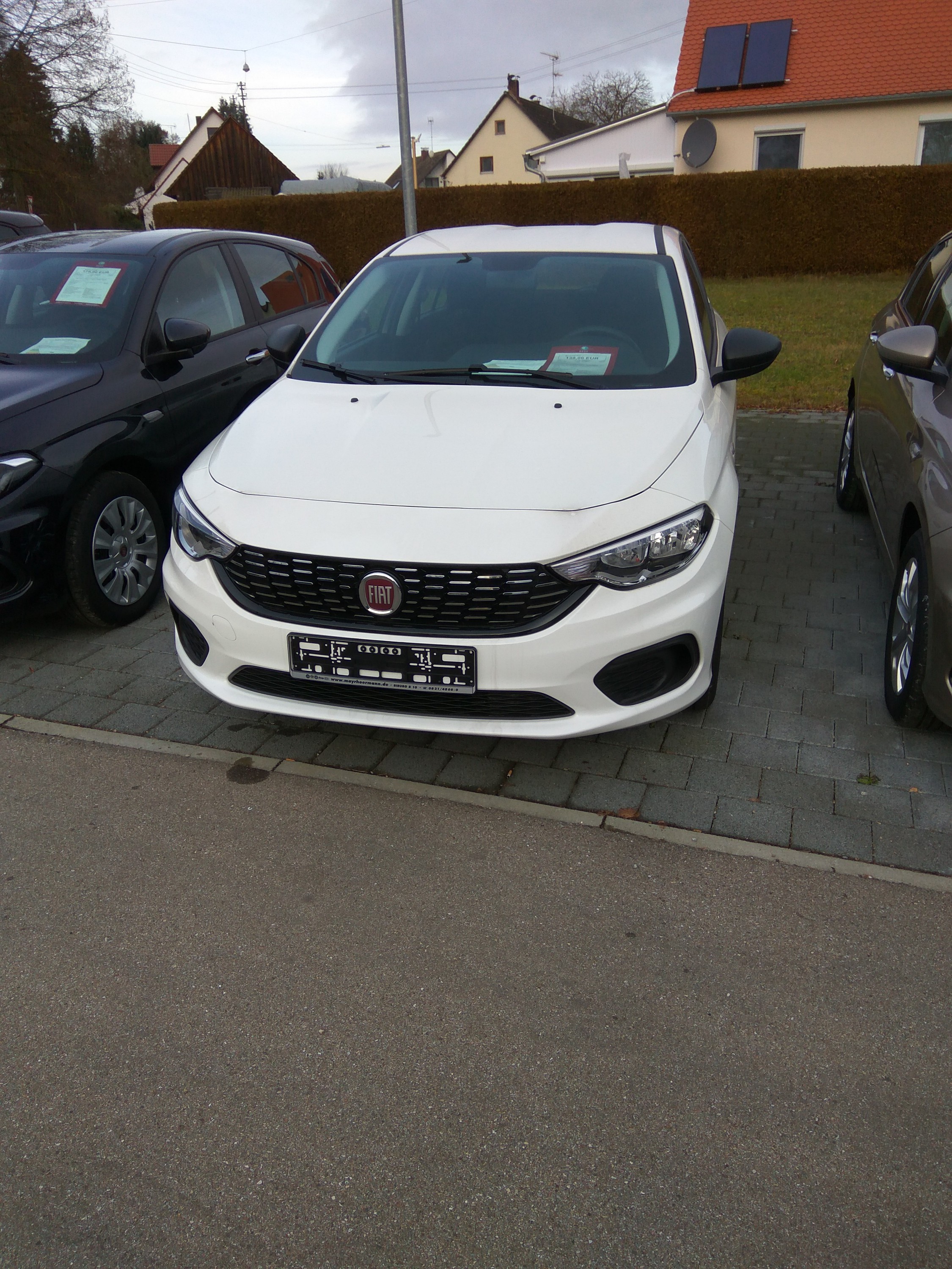 Noch beim Autohaus...aber nicht mehr lange!!!