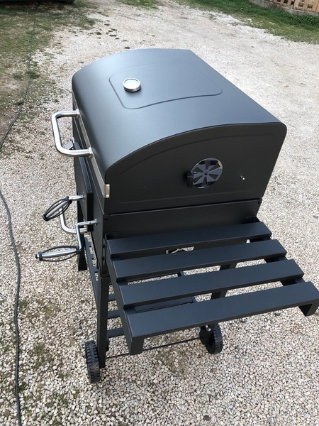 Neuer Grill von der Norma.....cooles Teil