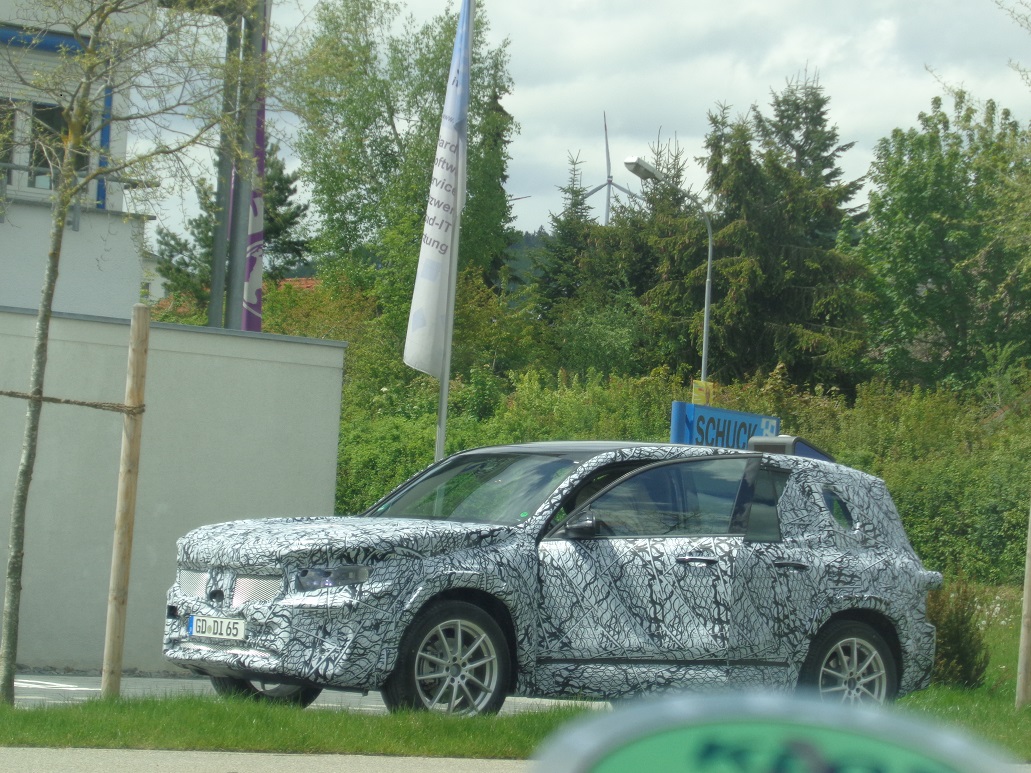 Wer kennt dieses Auto