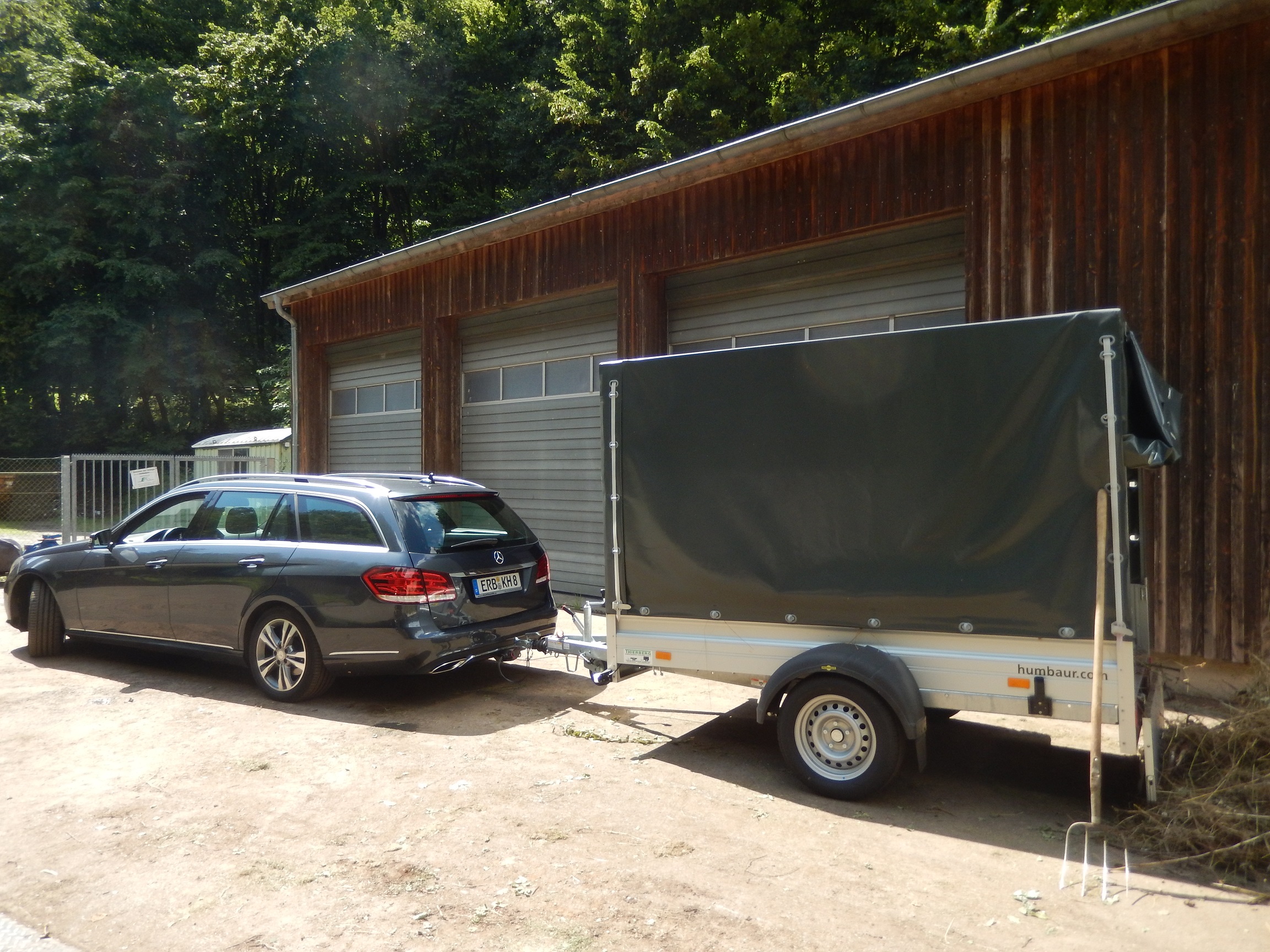 Mit dem Mercedes (und Petra) zur Grünschnittdepo