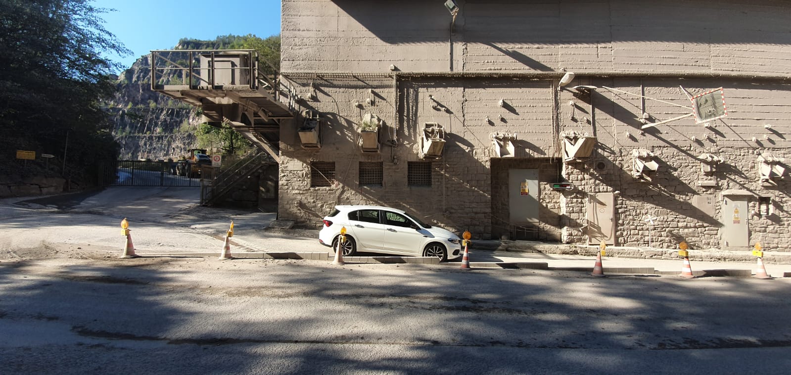 Sonnigen Tag mit denn Milchbubby