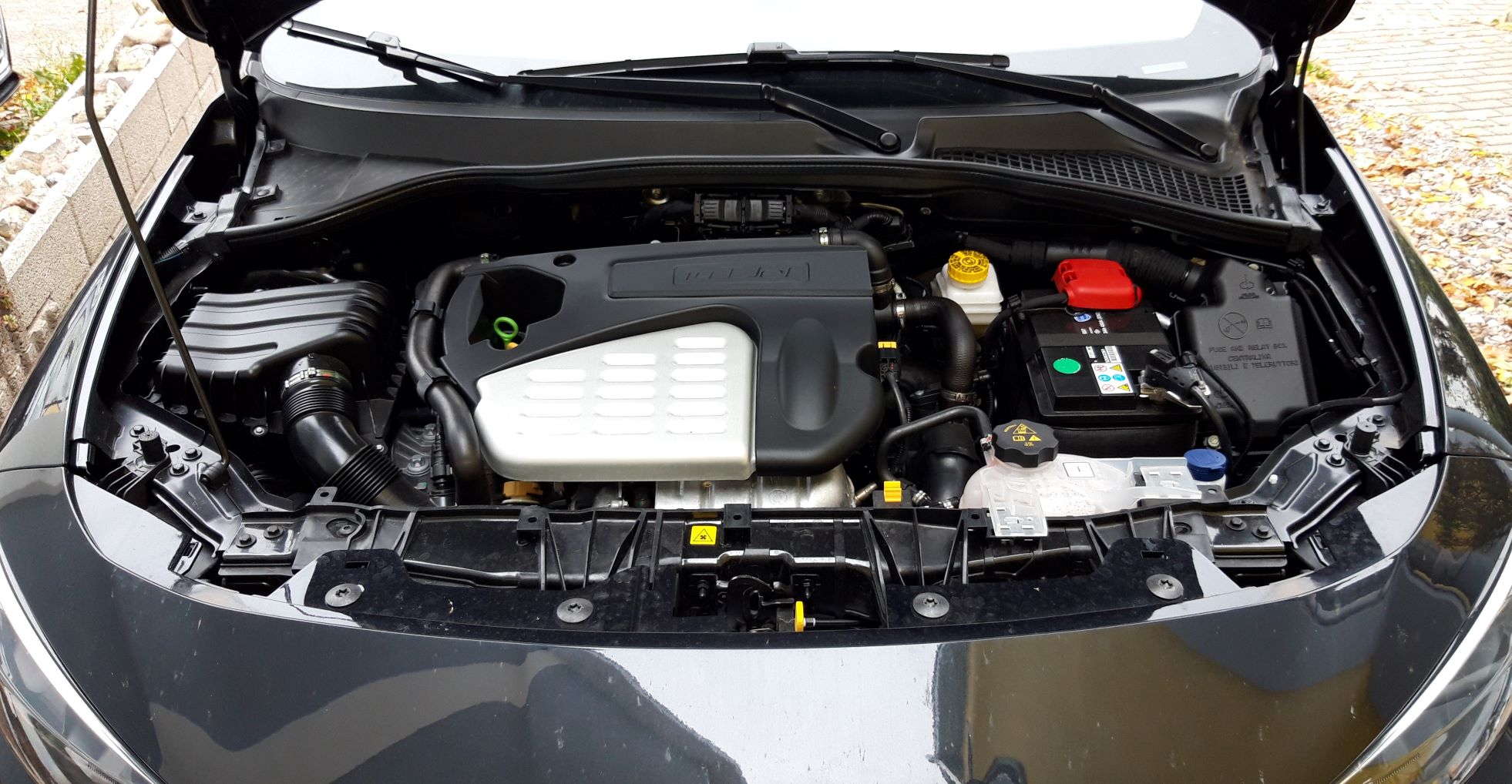 vorher: ohne Schlossabdeckung