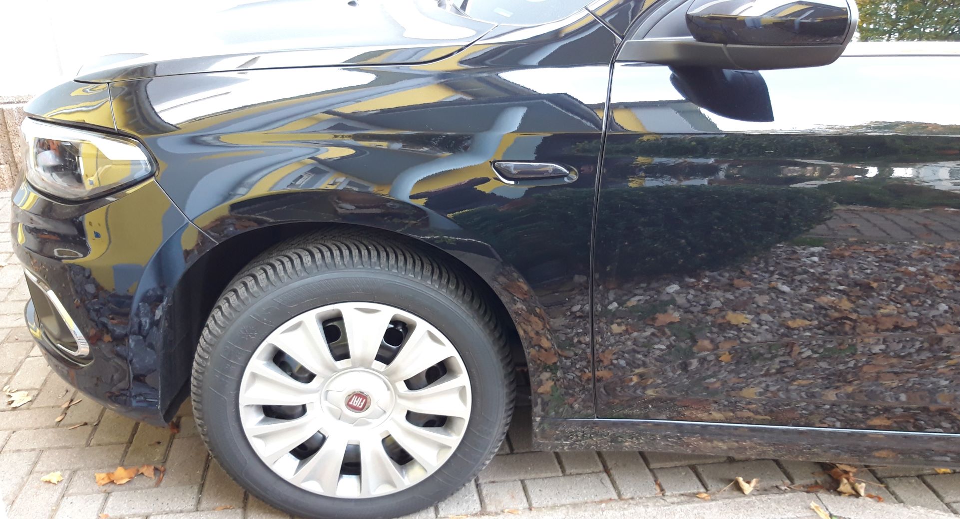 Schwarzer Seitenblinker ist dran.