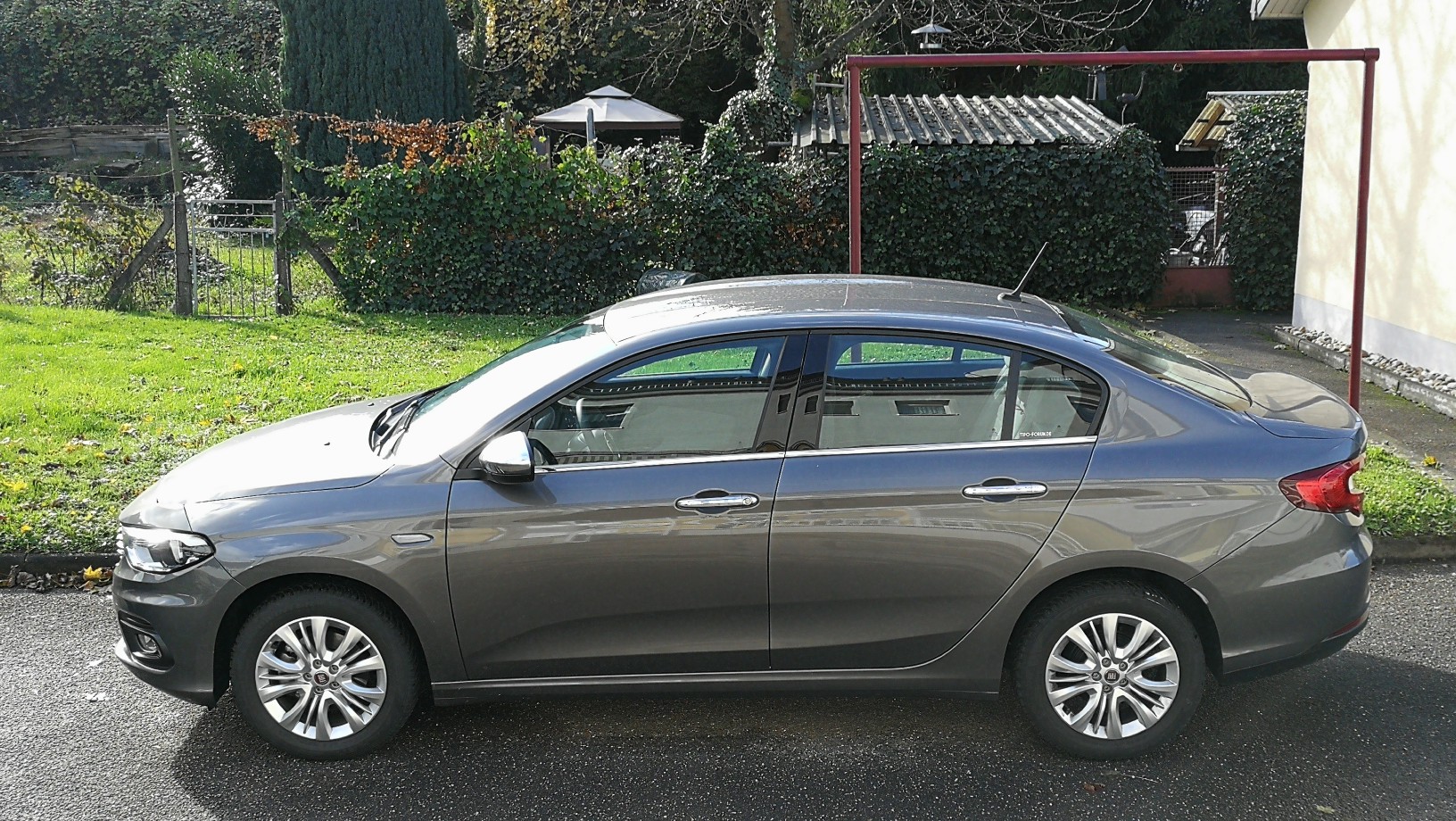 Tipo Limousine mit Winterstiefeln