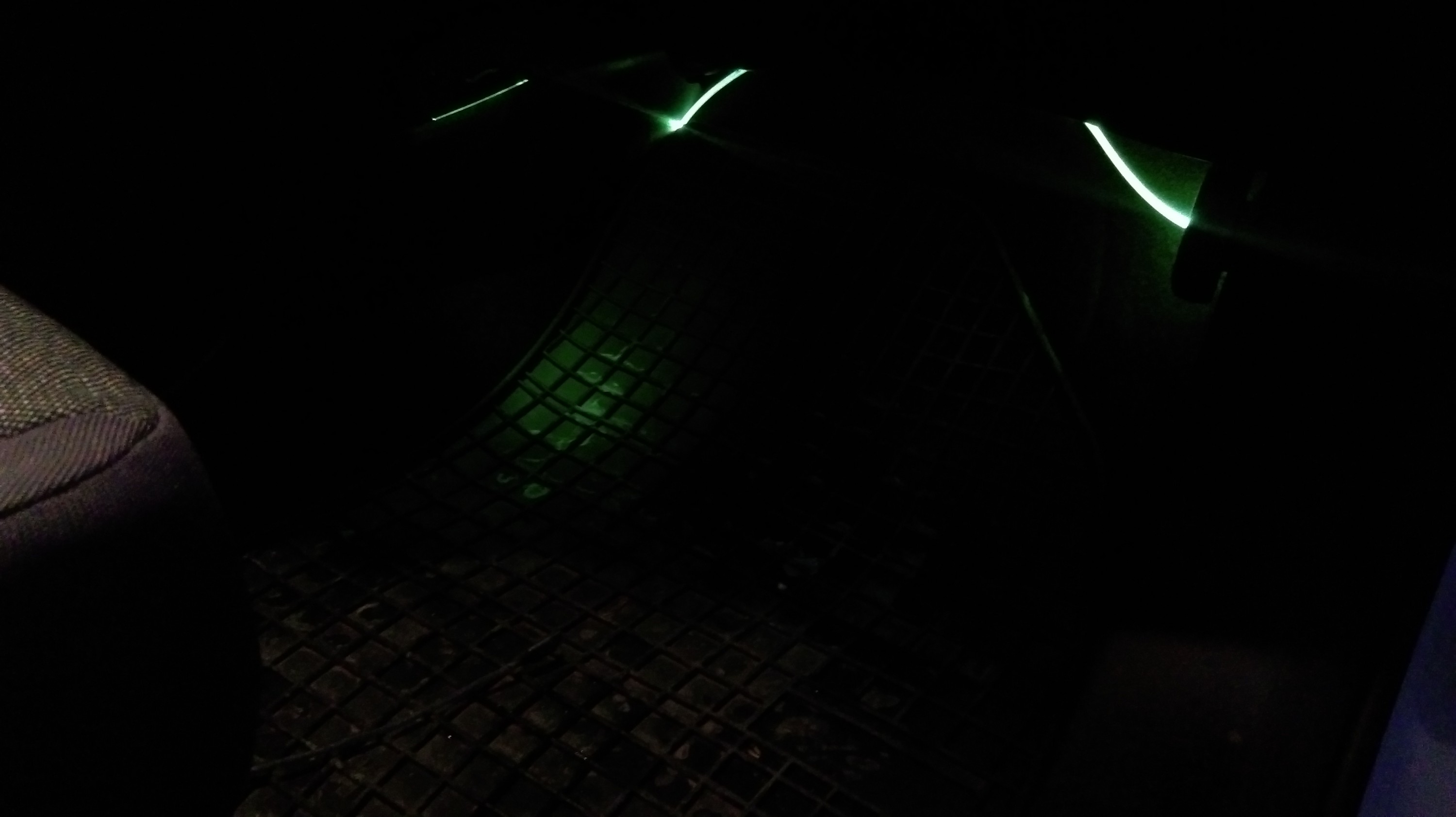 LED-Beleuchtung Beifahrersitz, Schaltung, Türen, Boden, synchronisiert mit LED-Einstiegsleisten