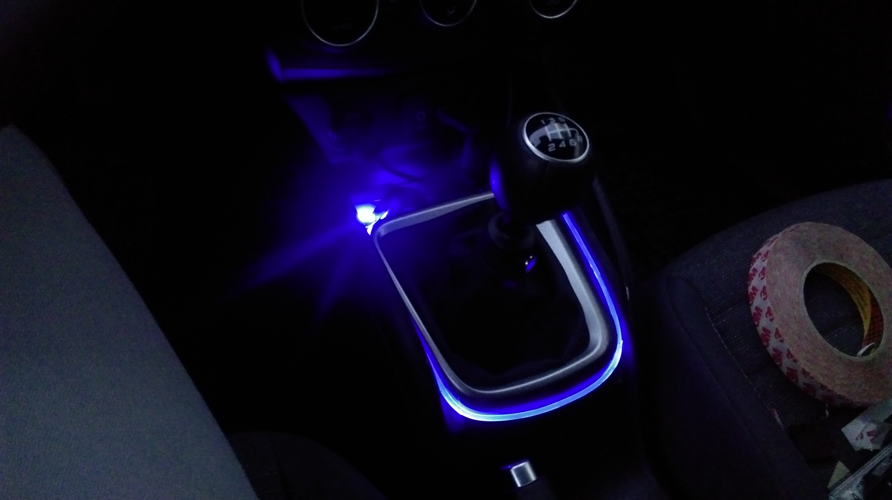 LED-Beleuchtung Beifahrersitz, Schaltung, Türen, Boden, synchronisiert mit LED-Einstiegsleisten