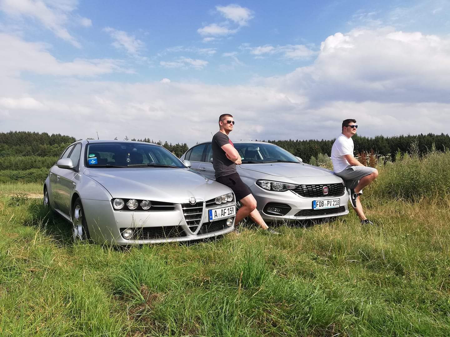 Italy cars. Alfa Romeo 159 kombi und mein tipo limo