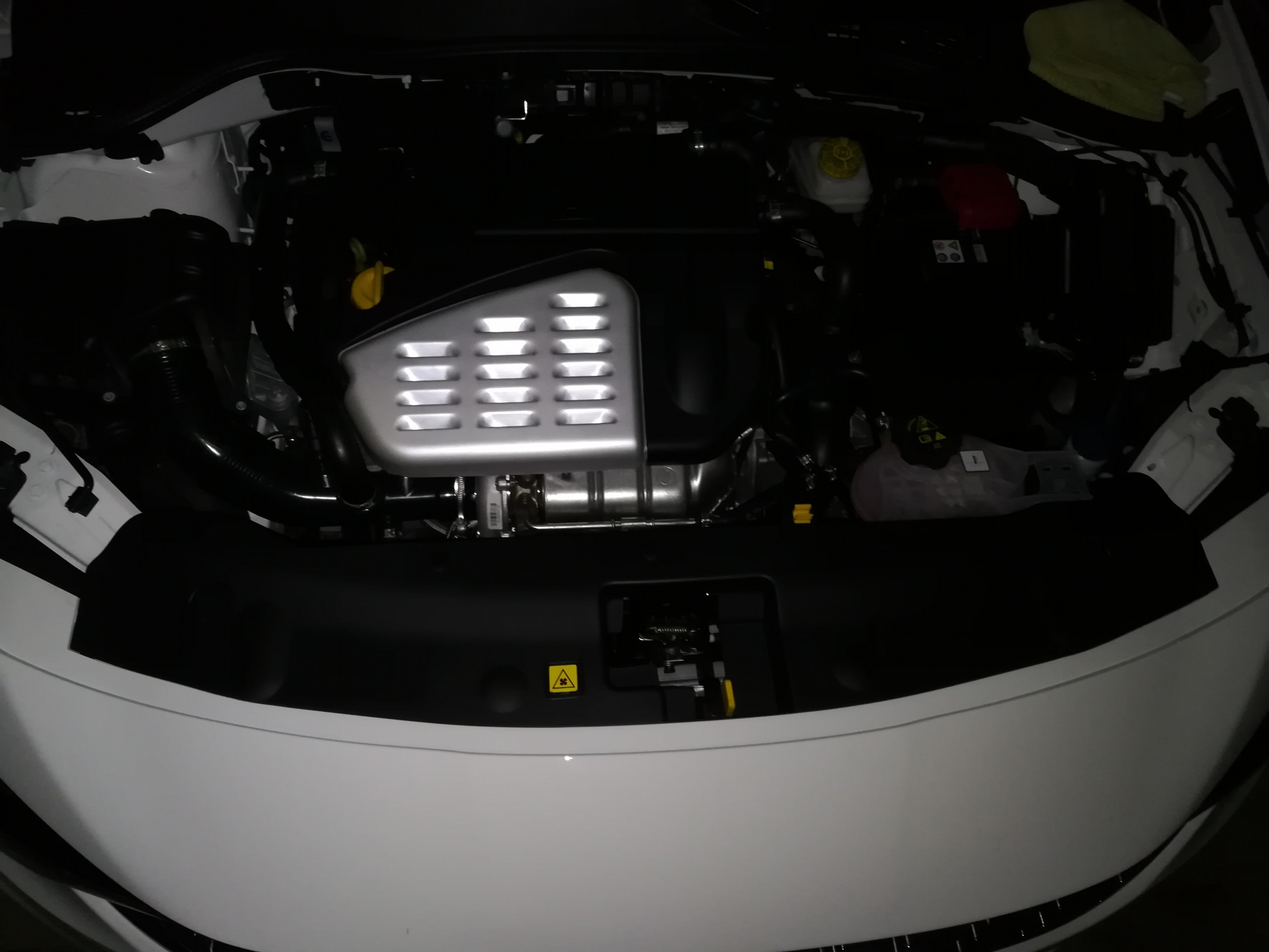 mit Schloßabdeckung