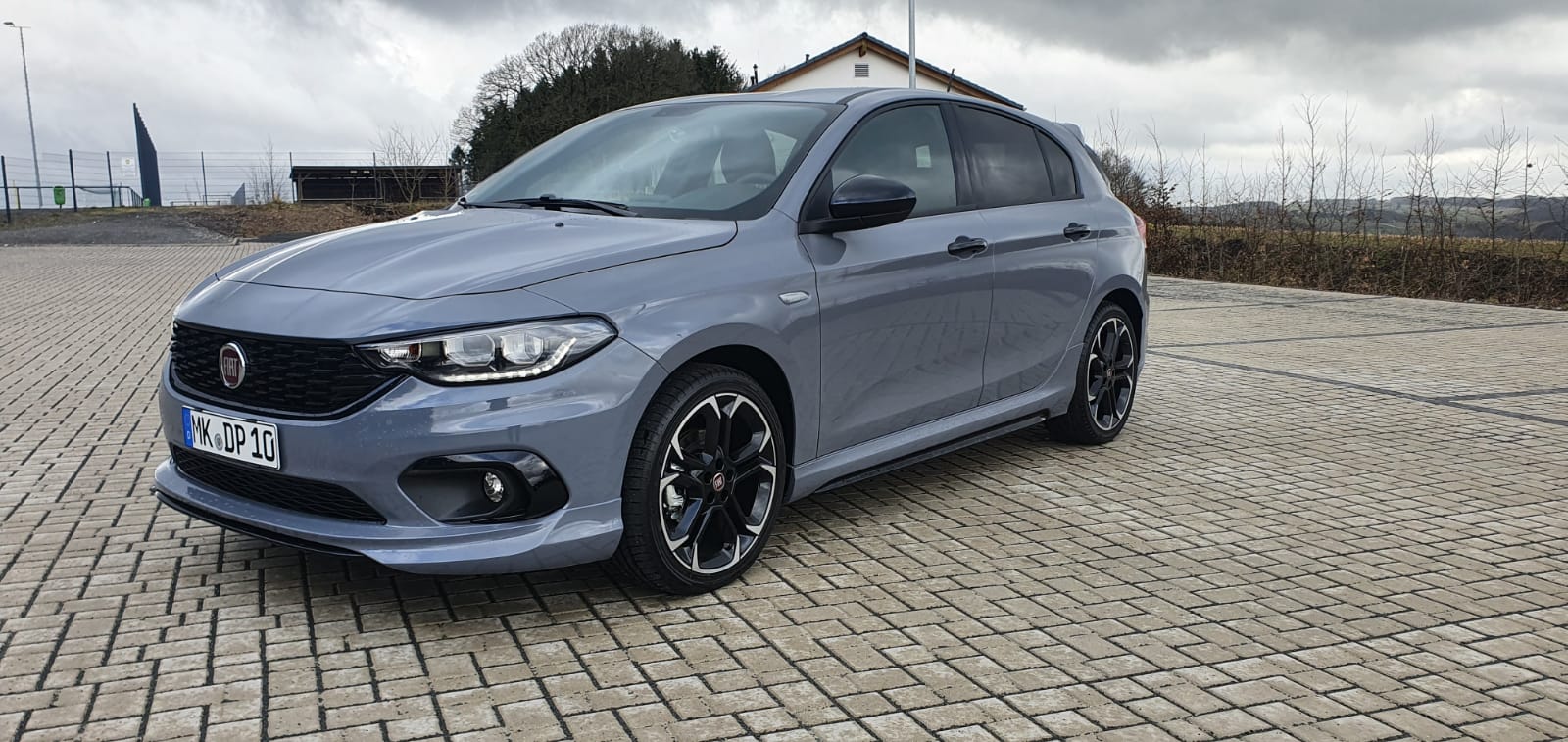 Endlich Ist er da Tipo Sport