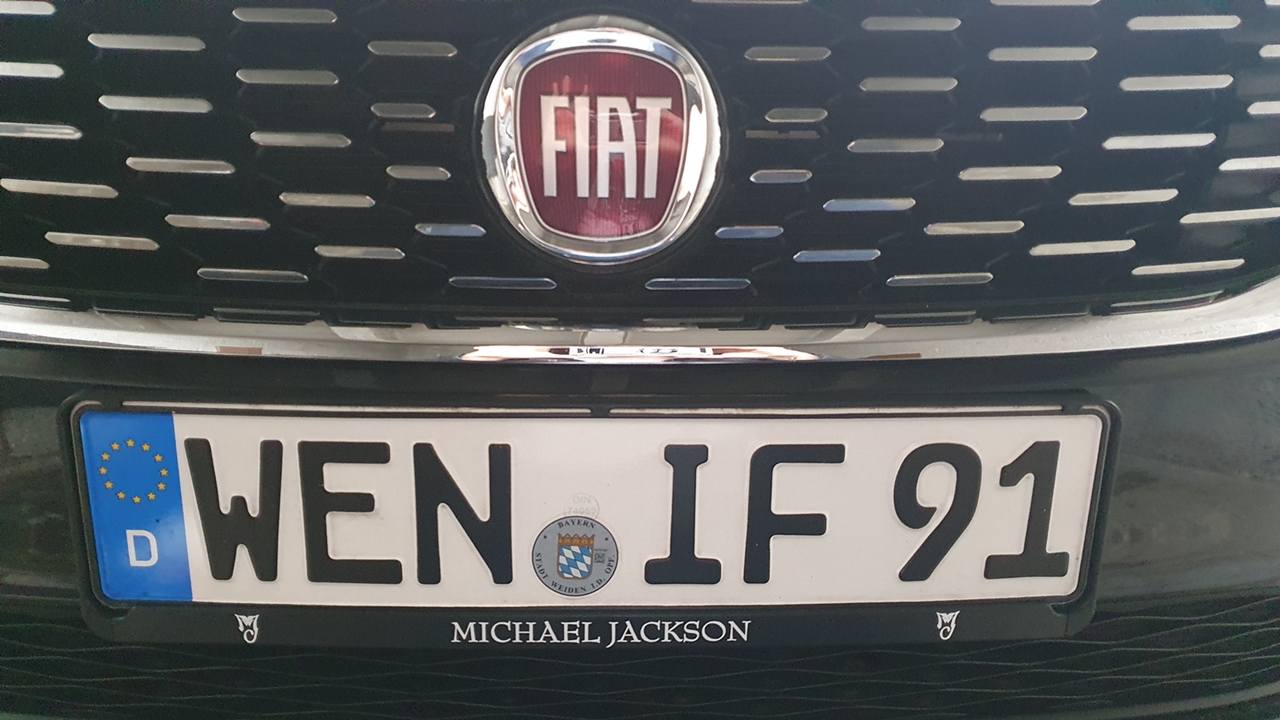 Neue Kennzeichenhalter!