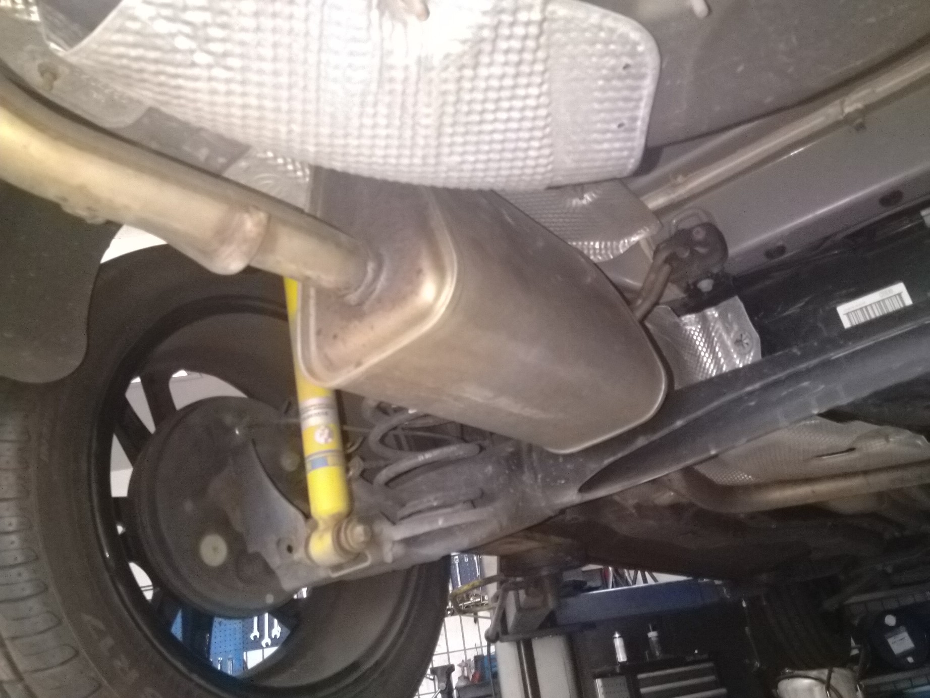 Blick unter das Blech