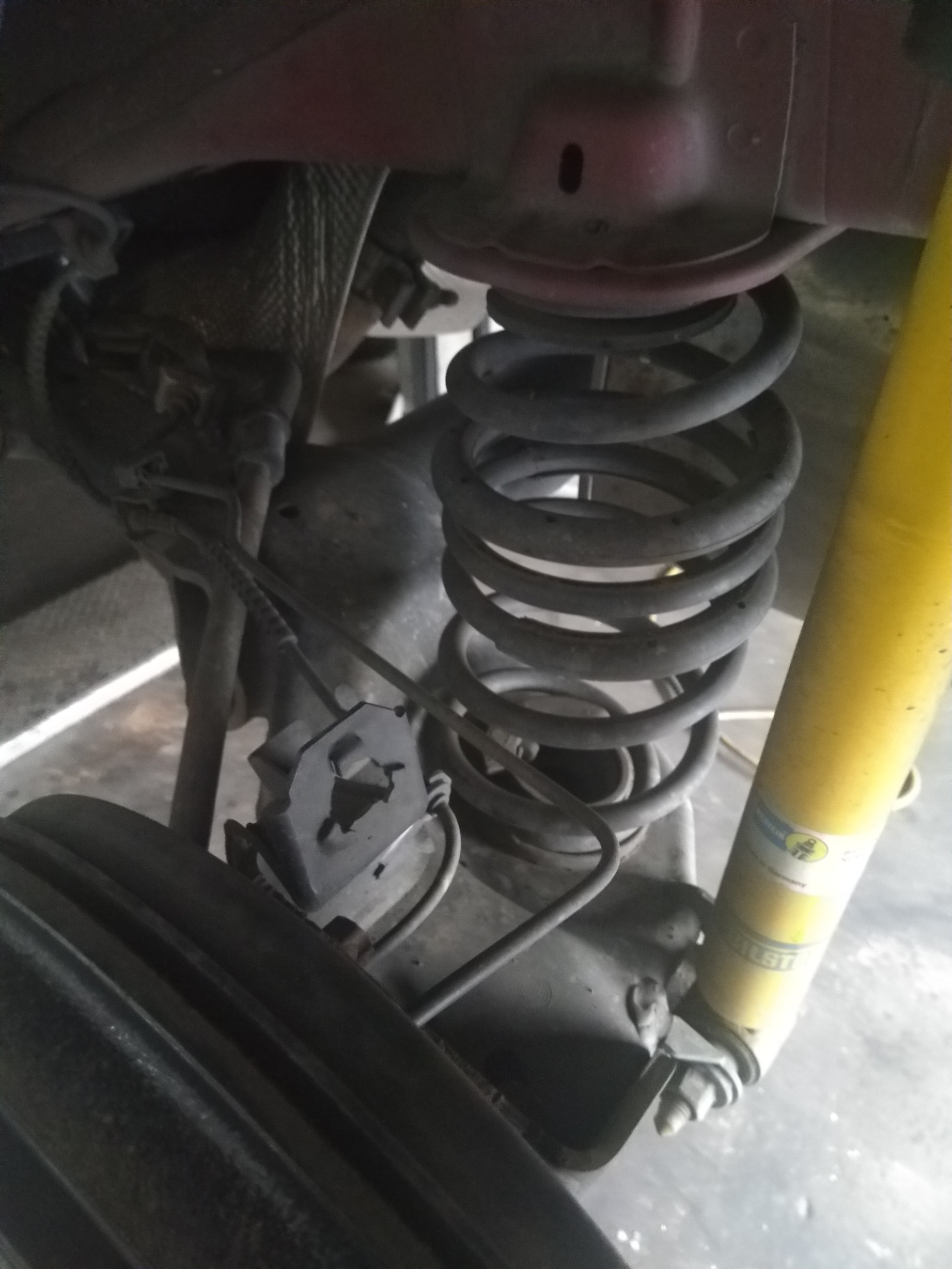 Blick unter das Blech