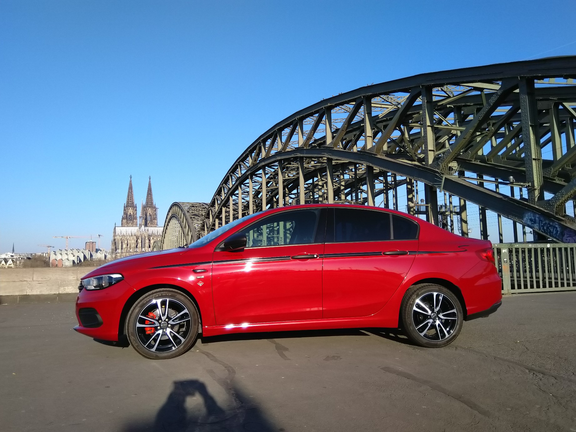 Köln um 8 Uhr Sonntags