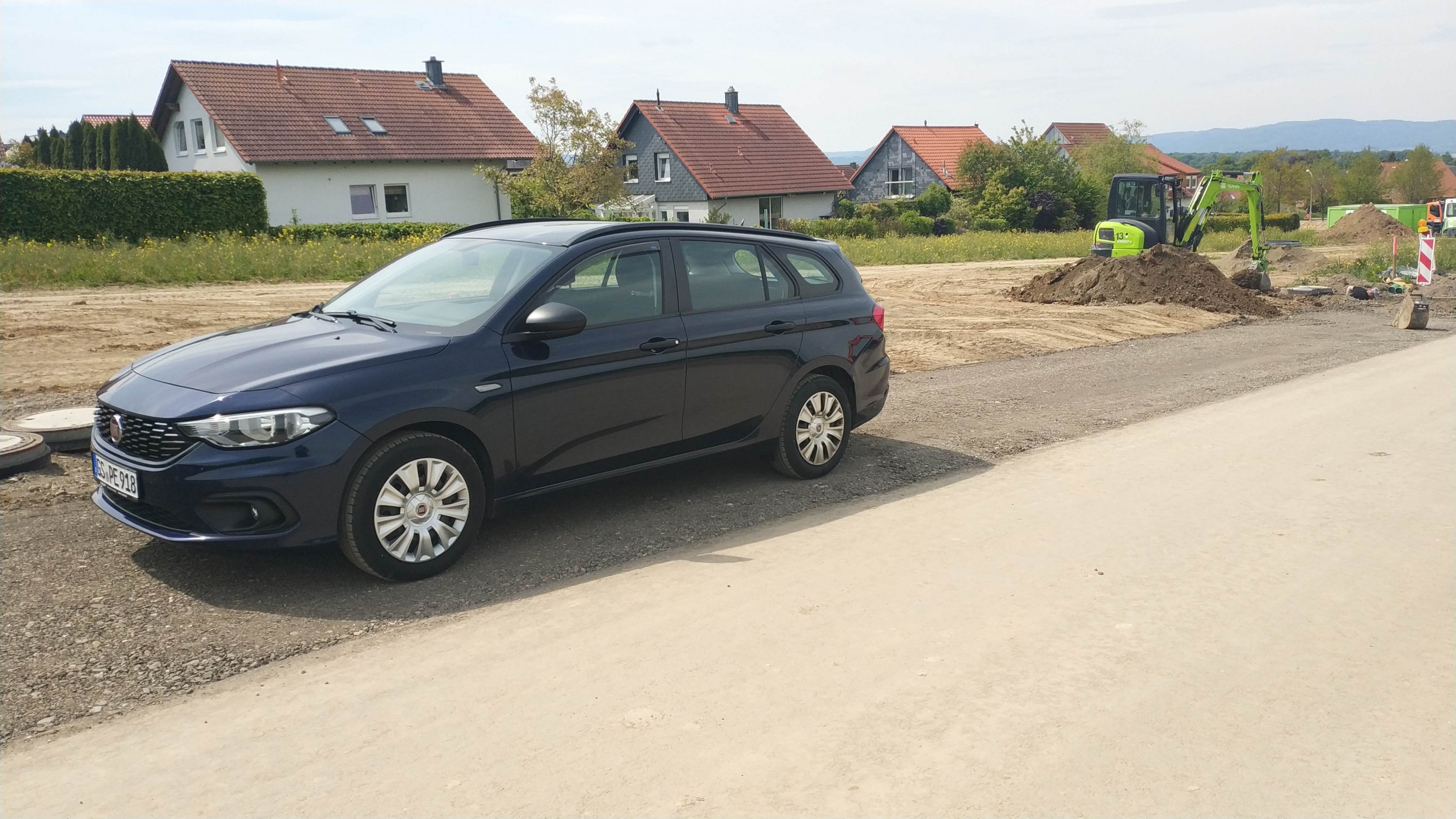 Heute mal "harter" Vermessungseinsatz im Baugebiet - Bitte die Beschreibung beachten :)