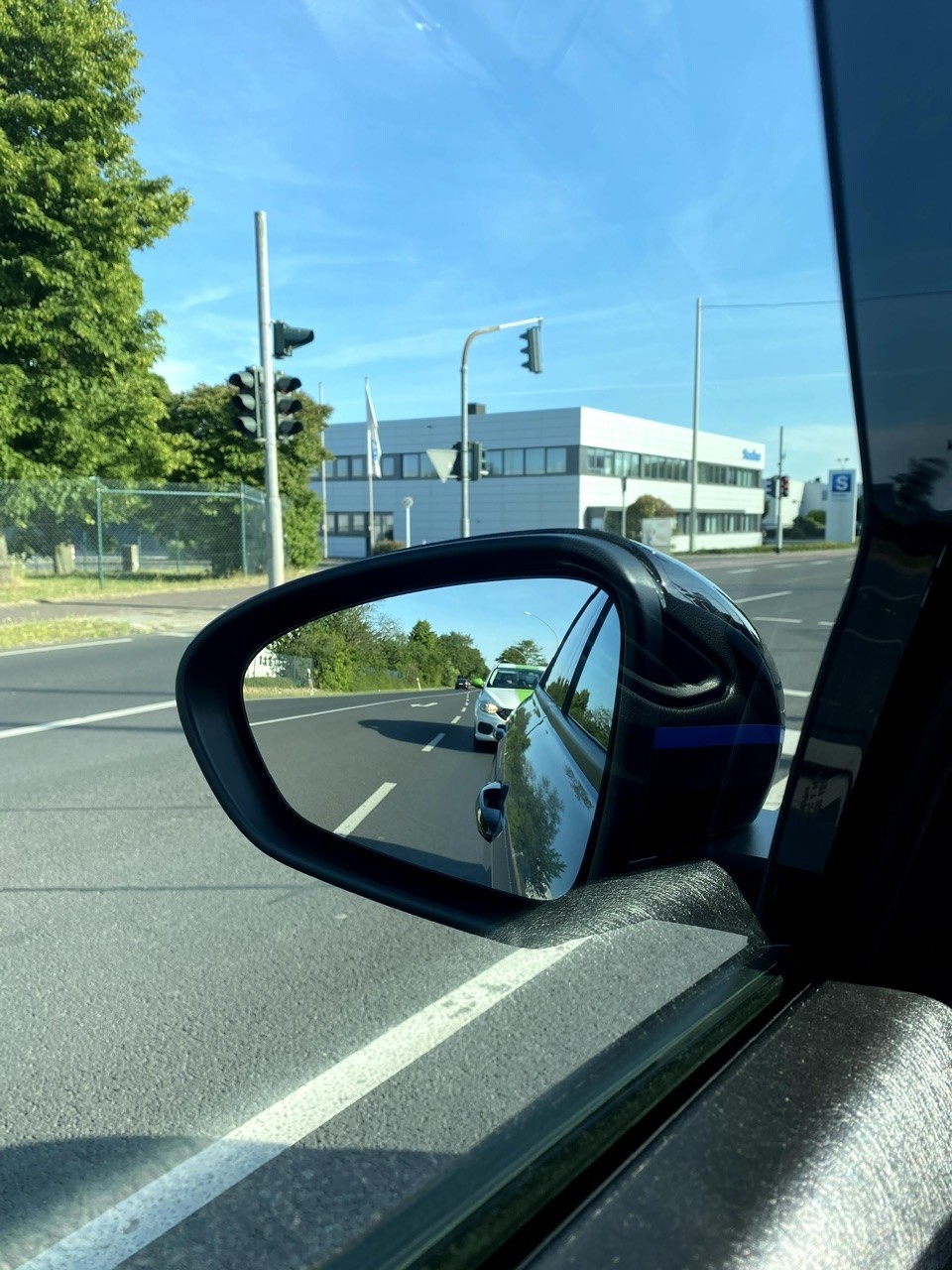 Schönen Tipo hinter mir