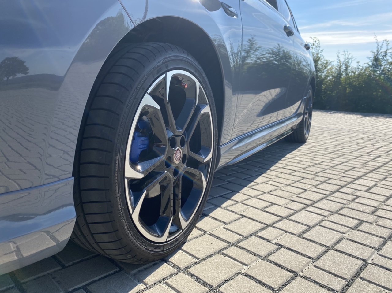 Fiat Tipo Sport in der Sonne