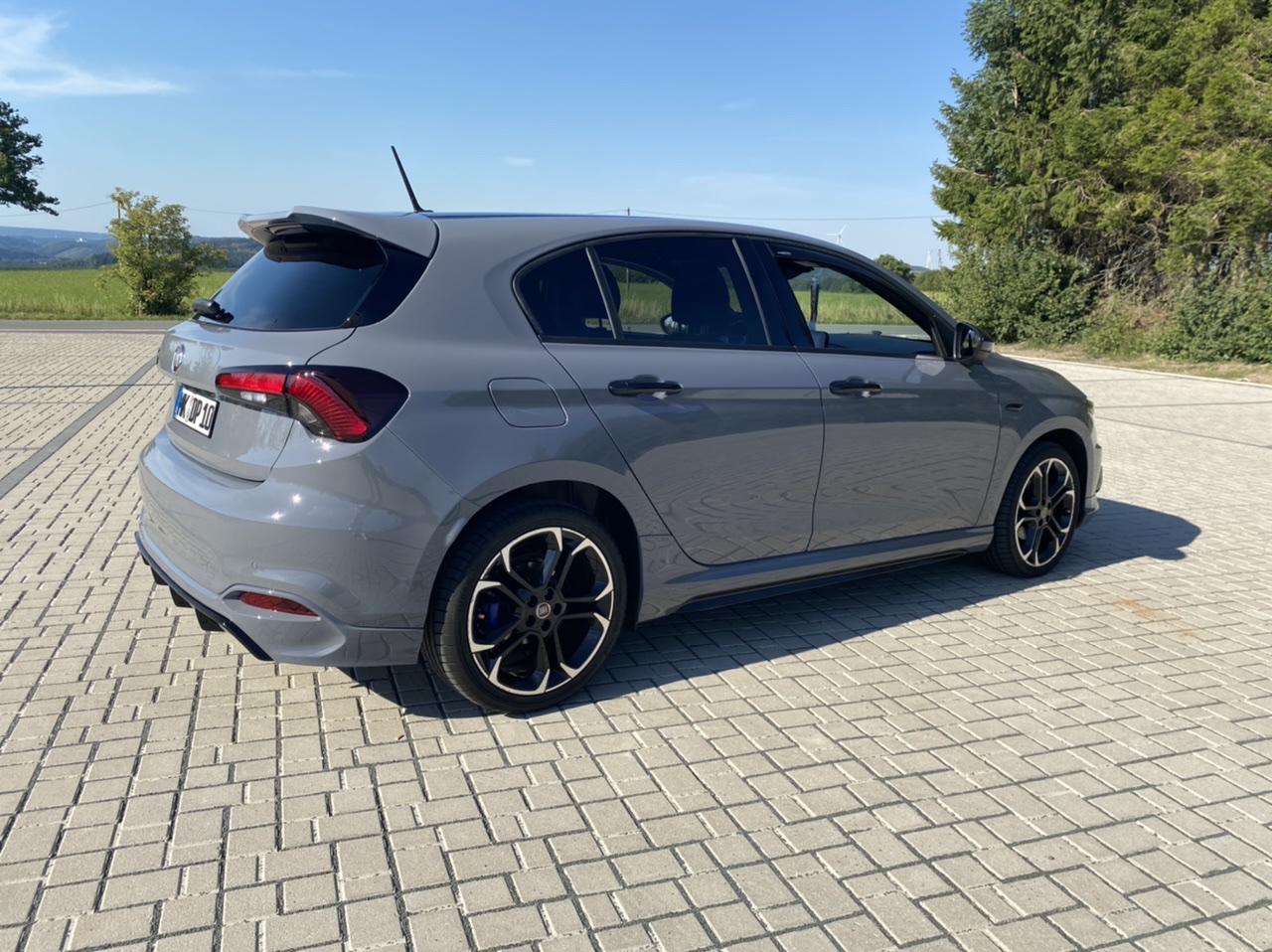 Fiat Tipo Sport in der Sonne