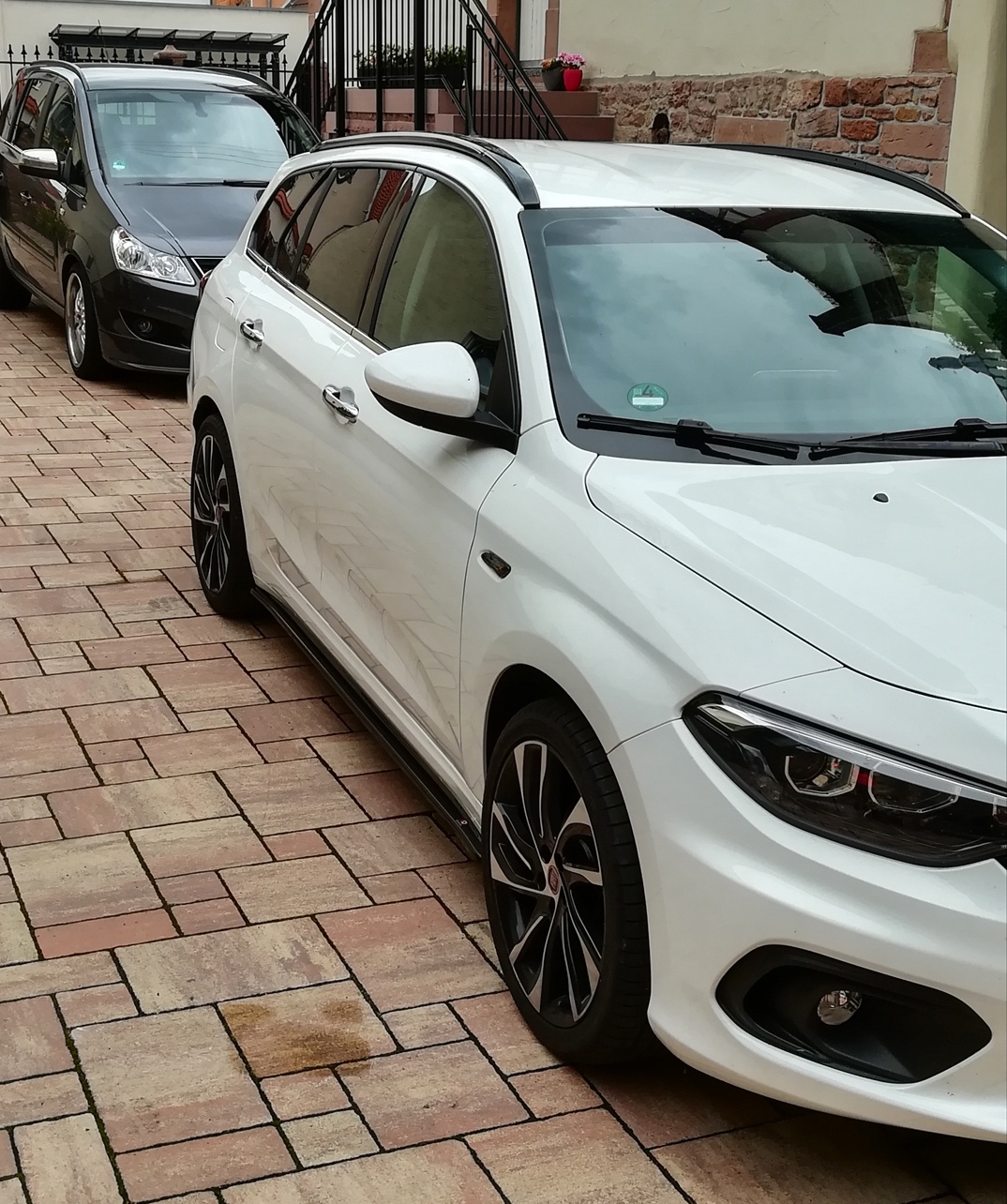 Maxton dezent, aber passend