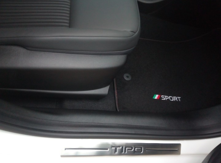 Neue Fußmatten für meinen Tipo Sport