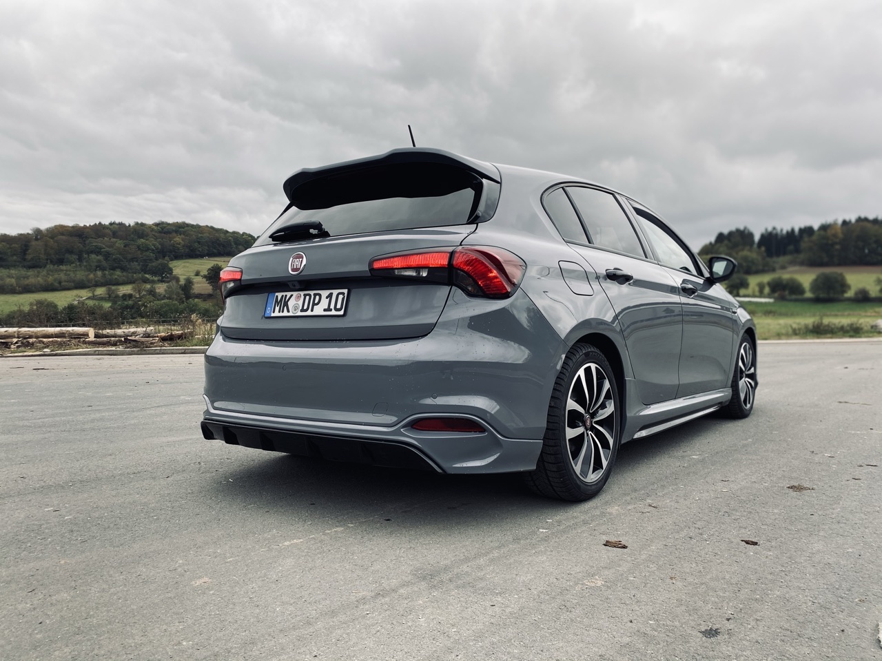 Fiat Tipo Sport Frisch gewaschen.