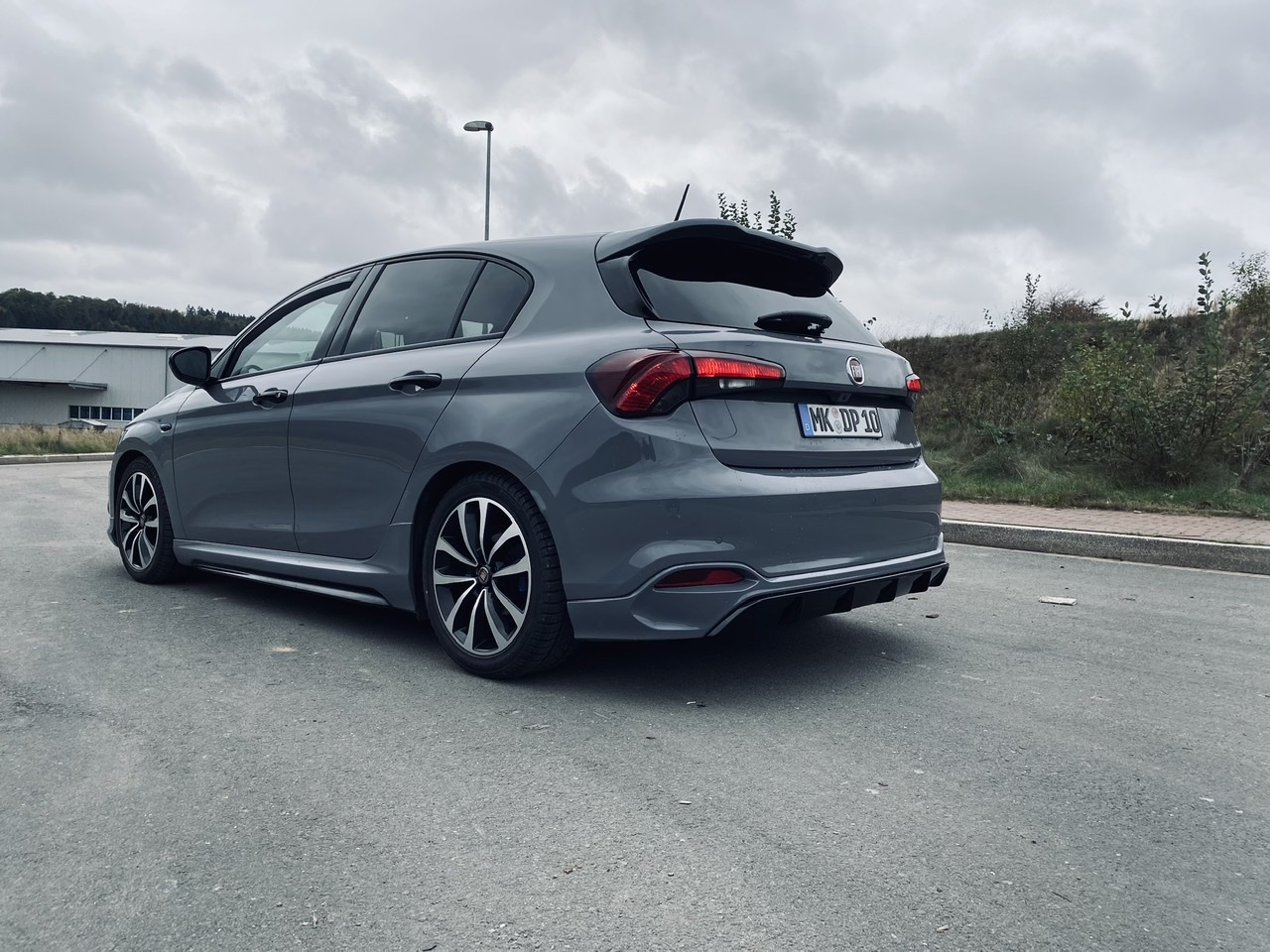 Fiat Tipo Sport Frisch gewaschen.