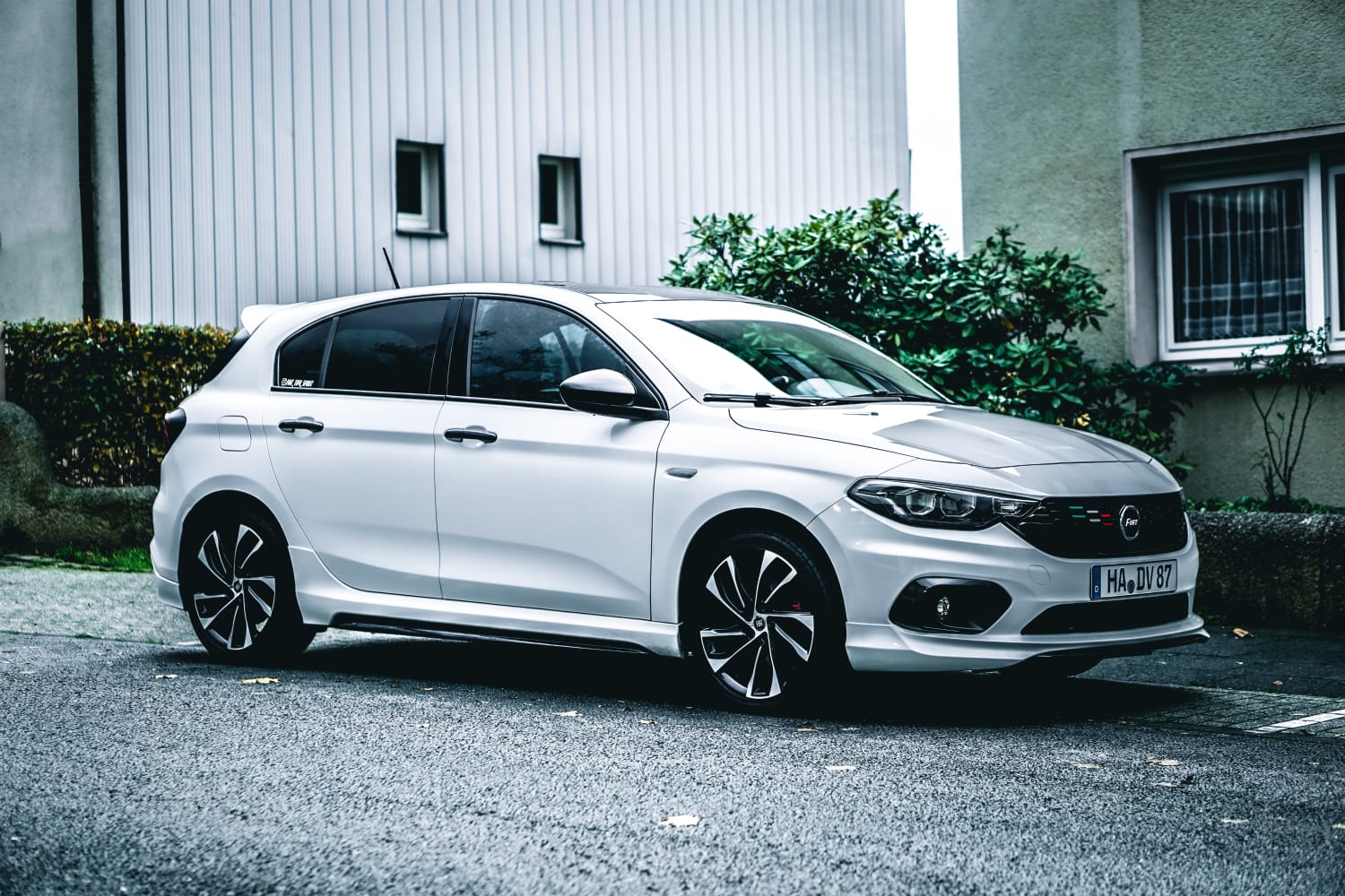 Bella in vollem Glanz und neuem Emblem =)