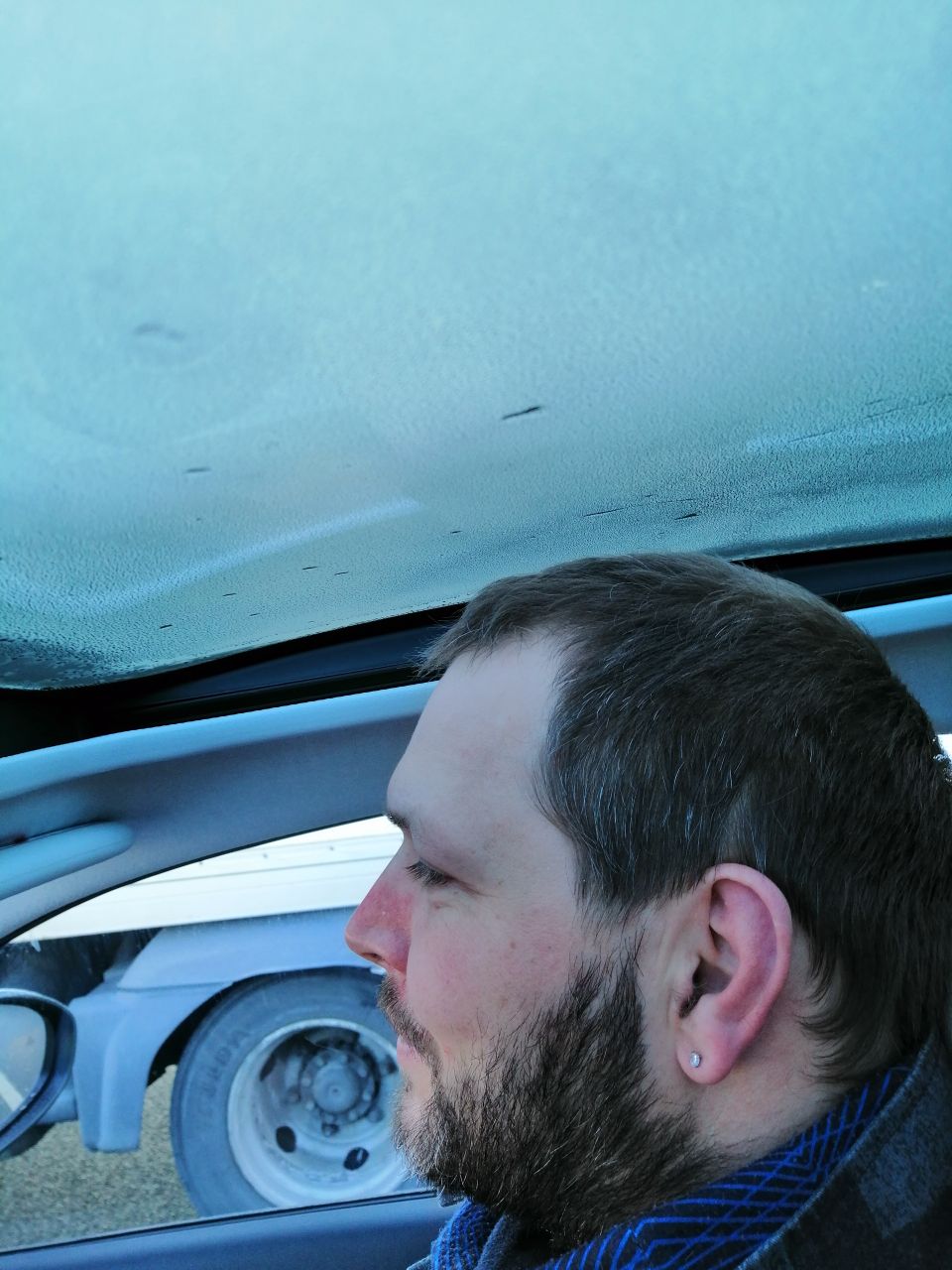 Kopffreiheit dank Glasdach im 500e